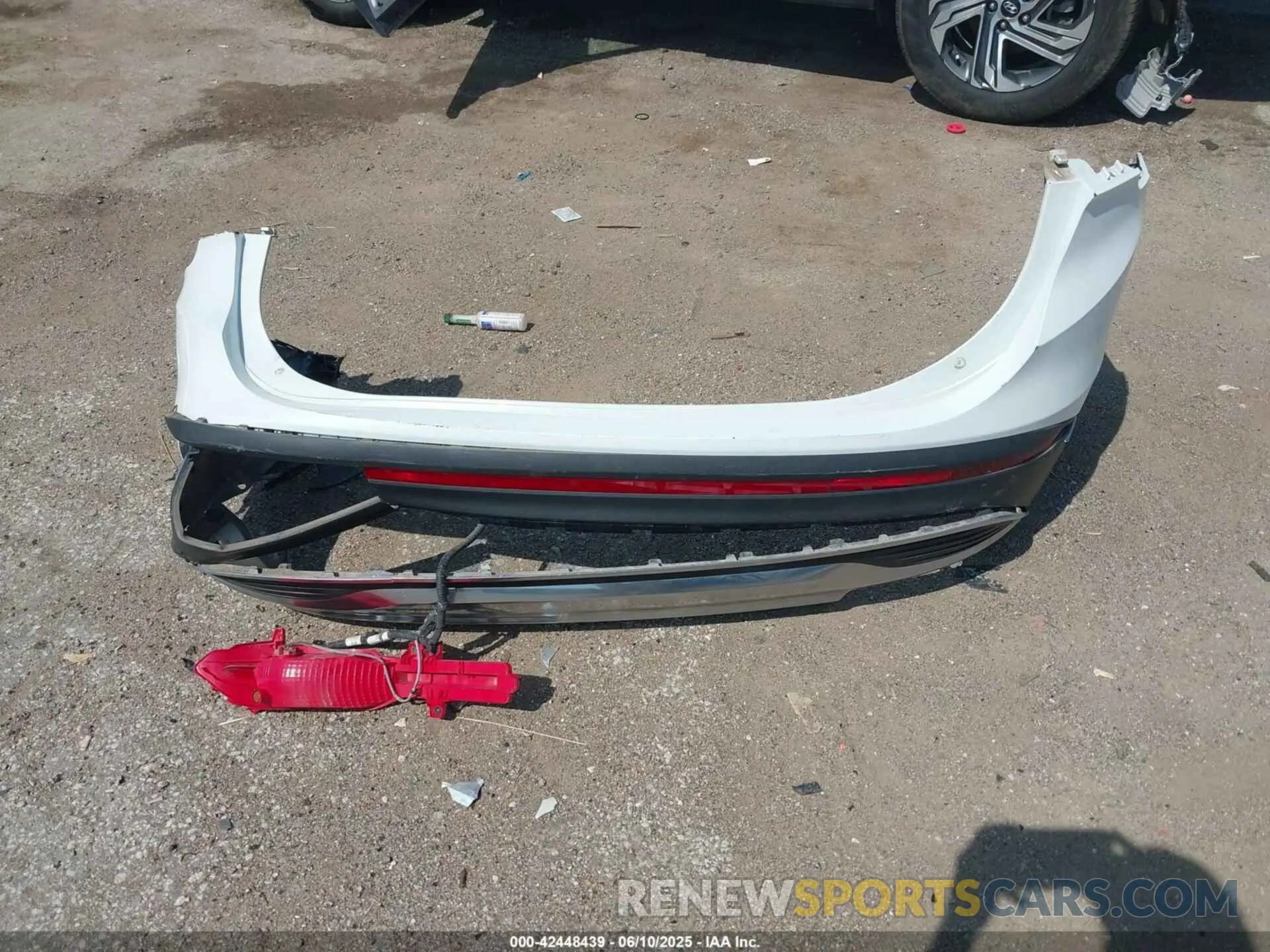 12 Photograph of a damaged car 5NMS2DAJ0NH450224 HYUNDAI SANTA FE 2022