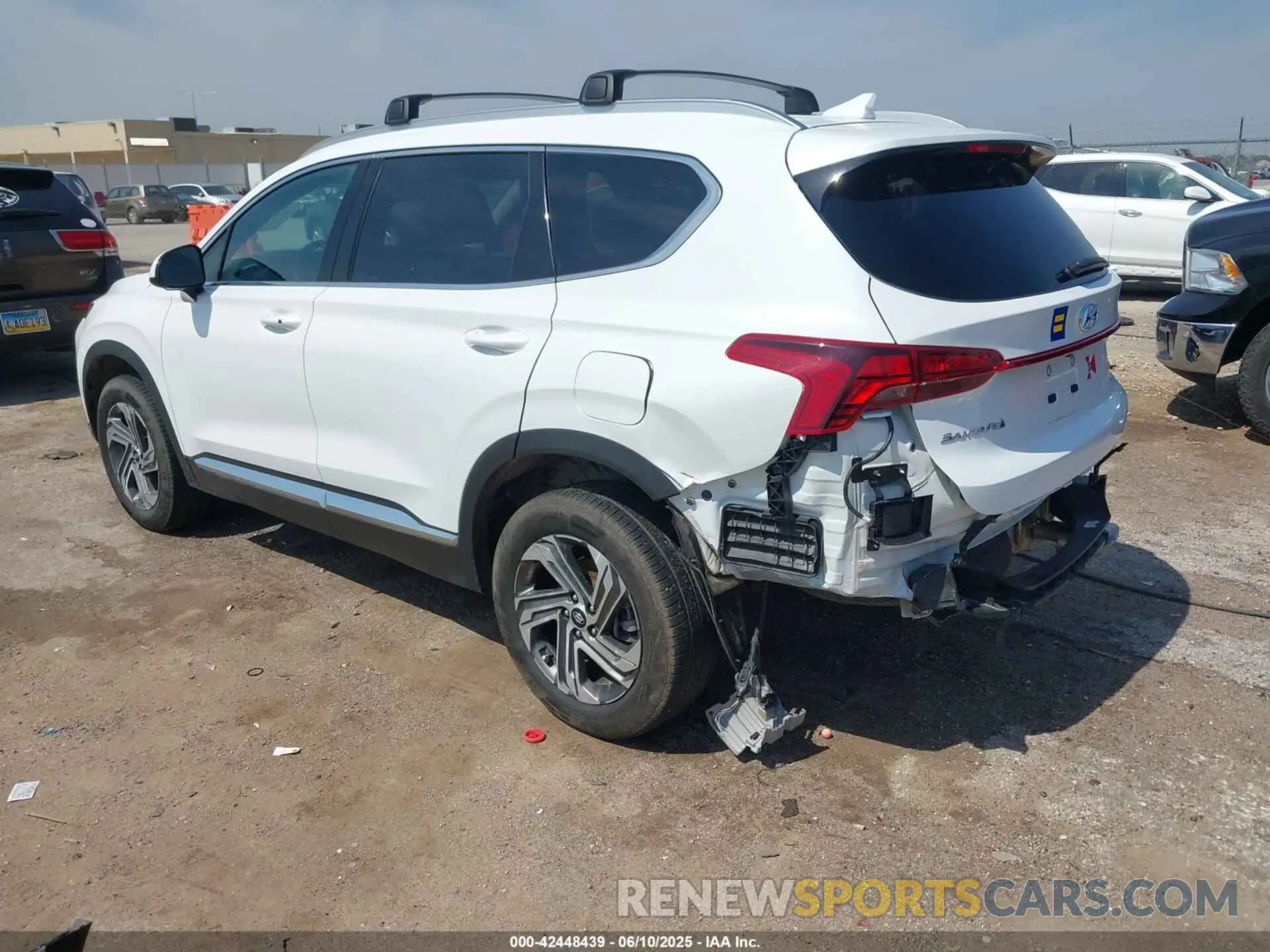 3 Photograph of a damaged car 5NMS2DAJ0NH450224 HYUNDAI SANTA FE 2022