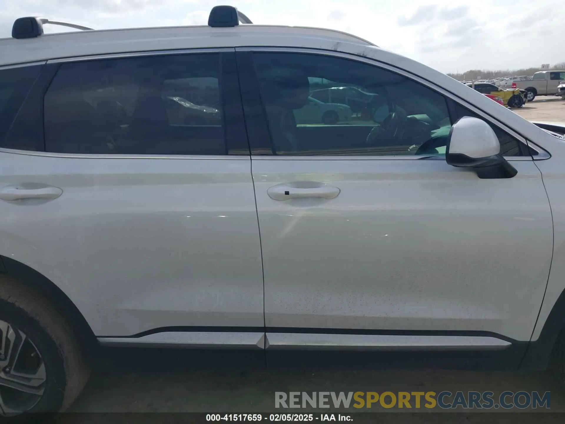 14 Photograph of a damaged car 5NMS2DAJ8NH474058 HYUNDAI SANTA FE 2022