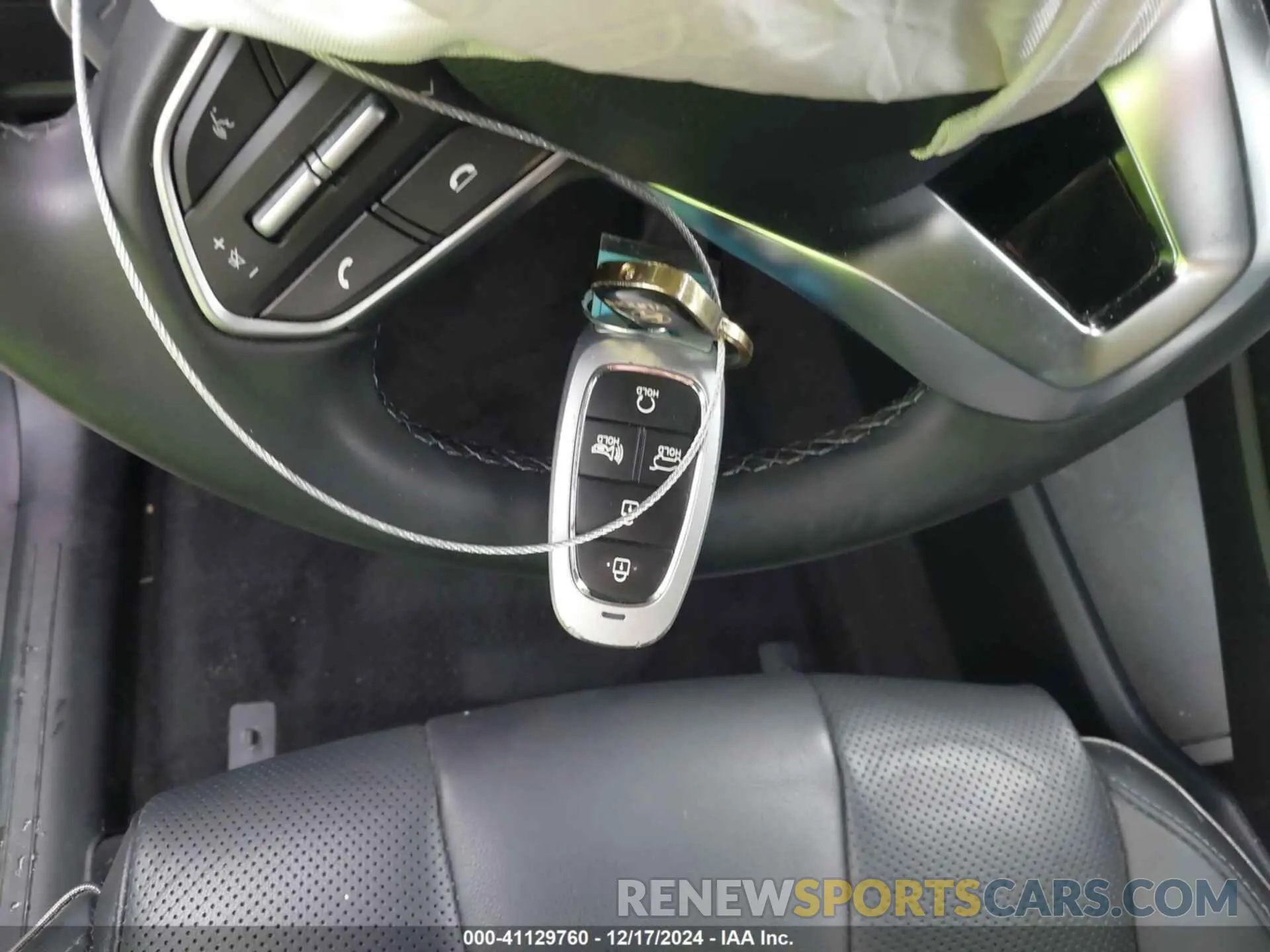 11 Photograph of a damaged car 5NMS34AJ8NH468161 HYUNDAI SANTA FE 2022