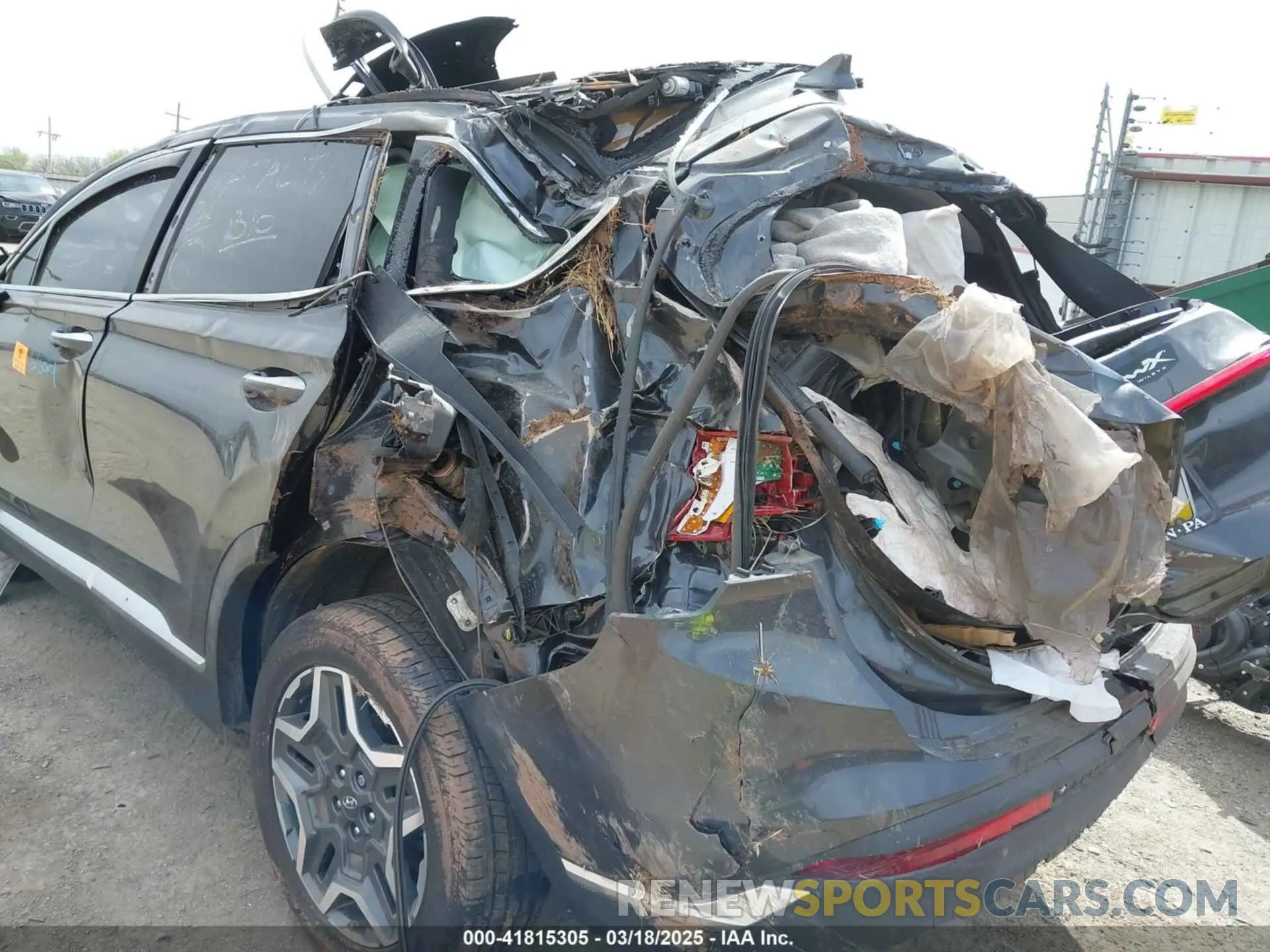 6 Photograph of a damaged car 5NMS3DAJ4NH456444 HYUNDAI SANTA FE 2022