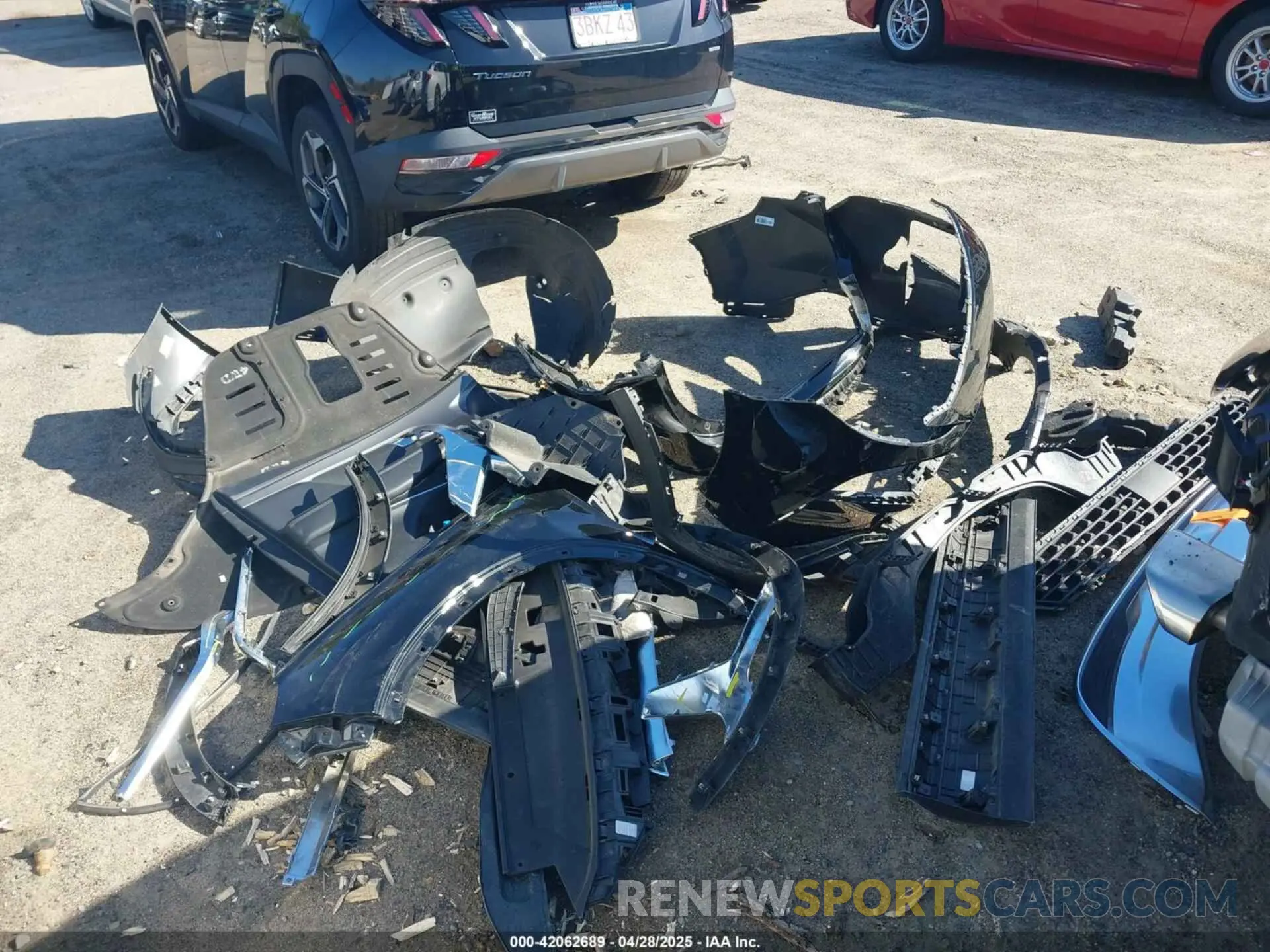 12 Photograph of a damaged car 5NMS3DAJ6NH442786 HYUNDAI SANTA FE 2022