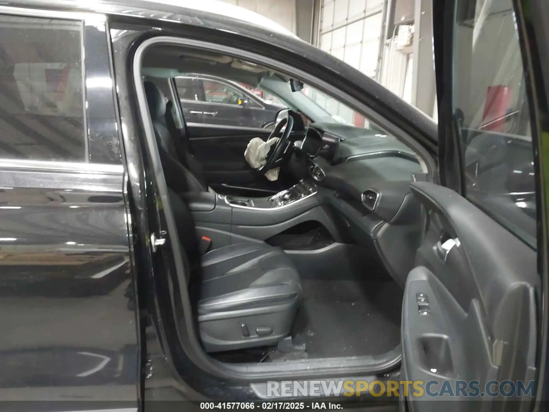 5 Photograph of a damaged car 5NMS4DAL7NH416471 HYUNDAI SANTA FE 2022
