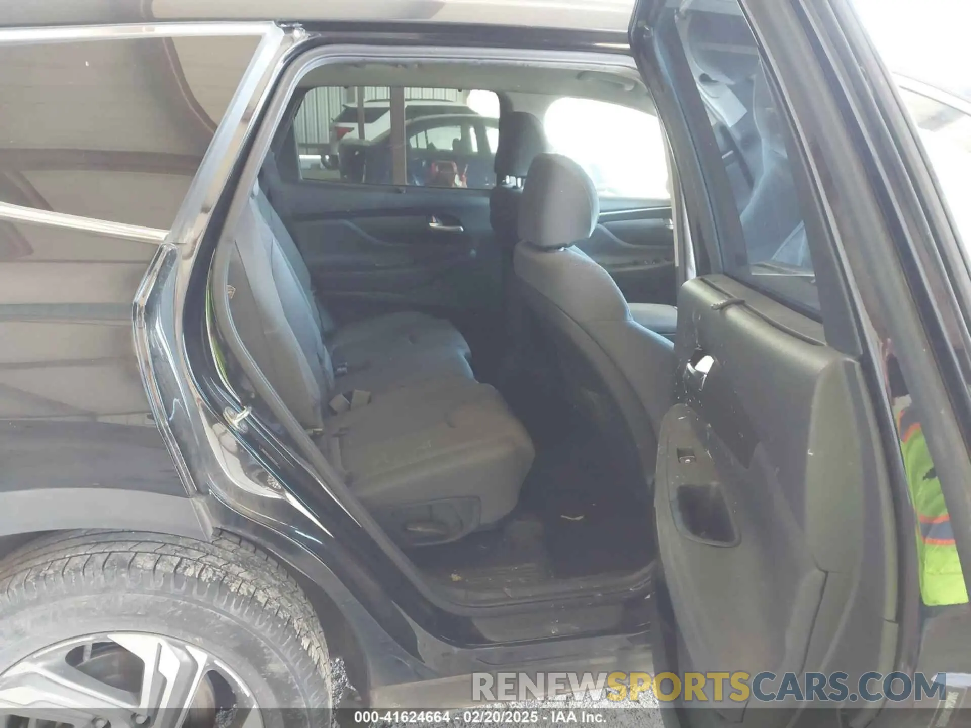 8 Фотография поврежденного автомобиля 5NMS64AJ4NH392395 HYUNDAI SANTA FE 2022
