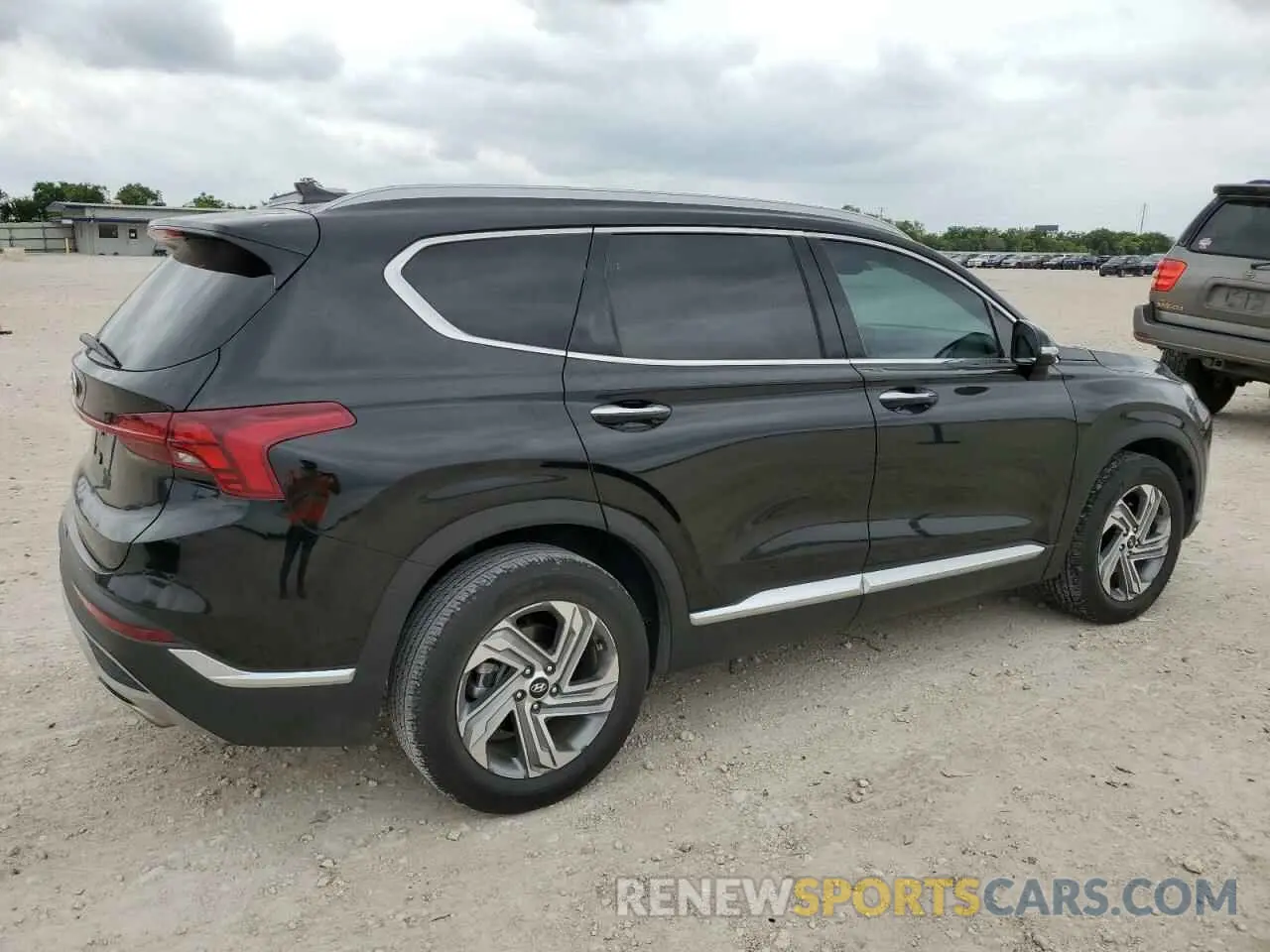 3 Photograph of a damaged car 5NMS64AJ5NH412444 HYUNDAI SANTA FE 2022