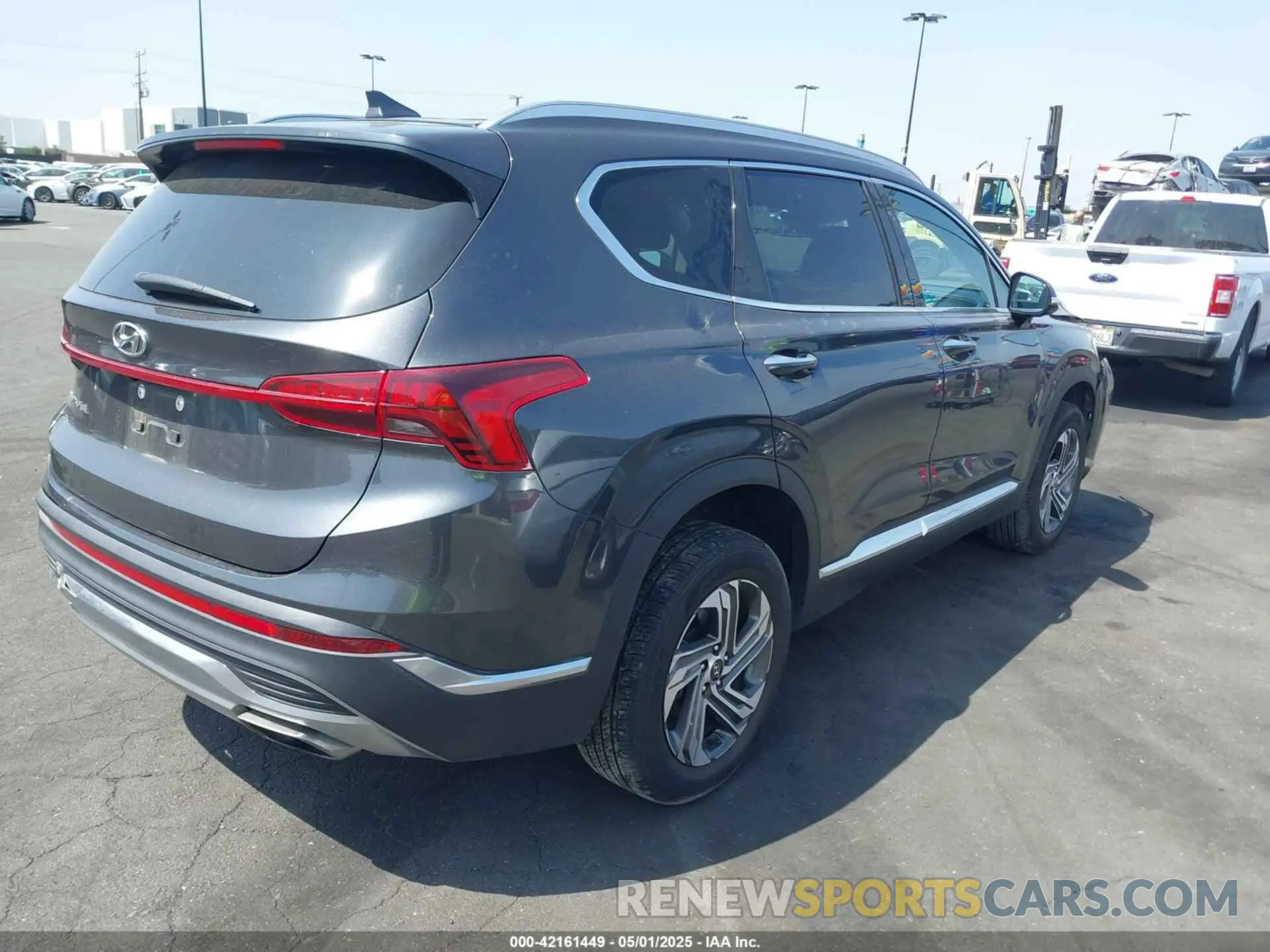 4 Фотография поврежденного автомобиля 5NMS64AJ5NH428157 HYUNDAI SANTA FE 2022