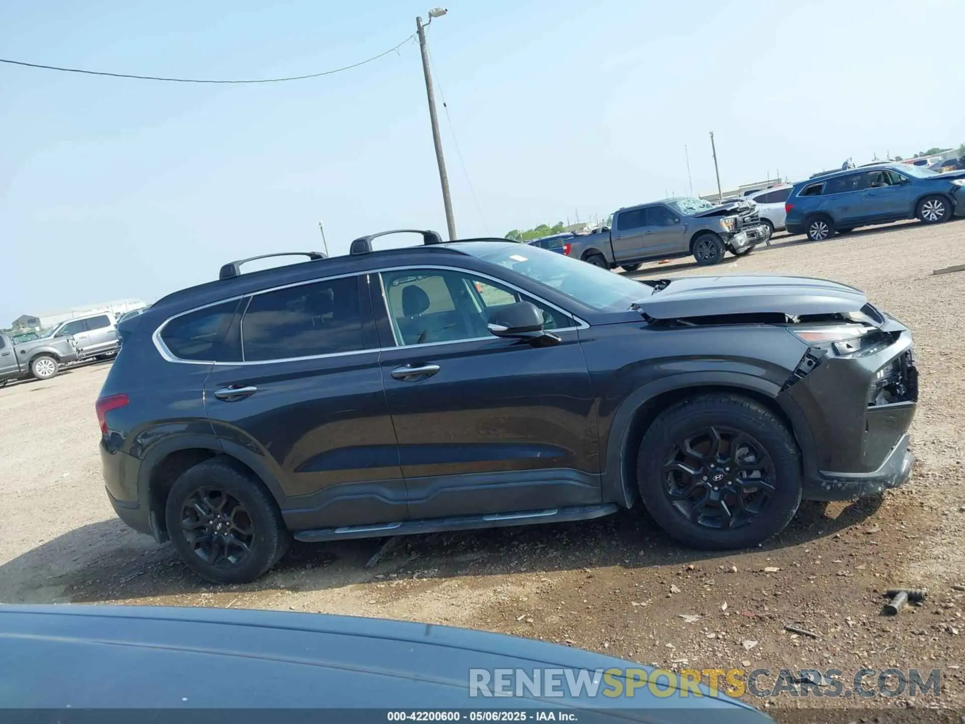 13 Photograph of a damaged car 5NMS64AJ9NH392666 HYUNDAI SANTA FE 2022