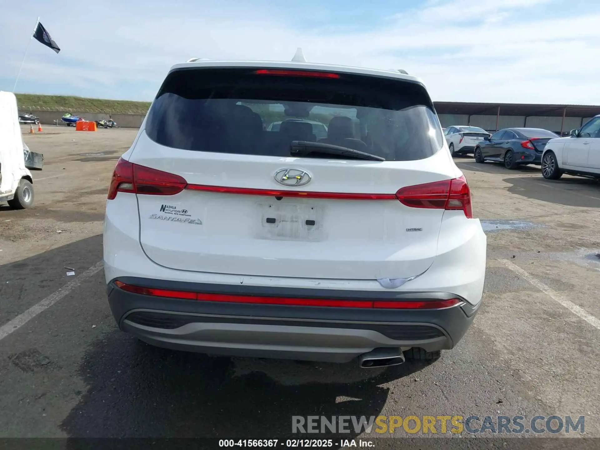 16 Photograph of a damaged car 5NMS1DAJ1PH562651 HYUNDAI SANTA FE 2023