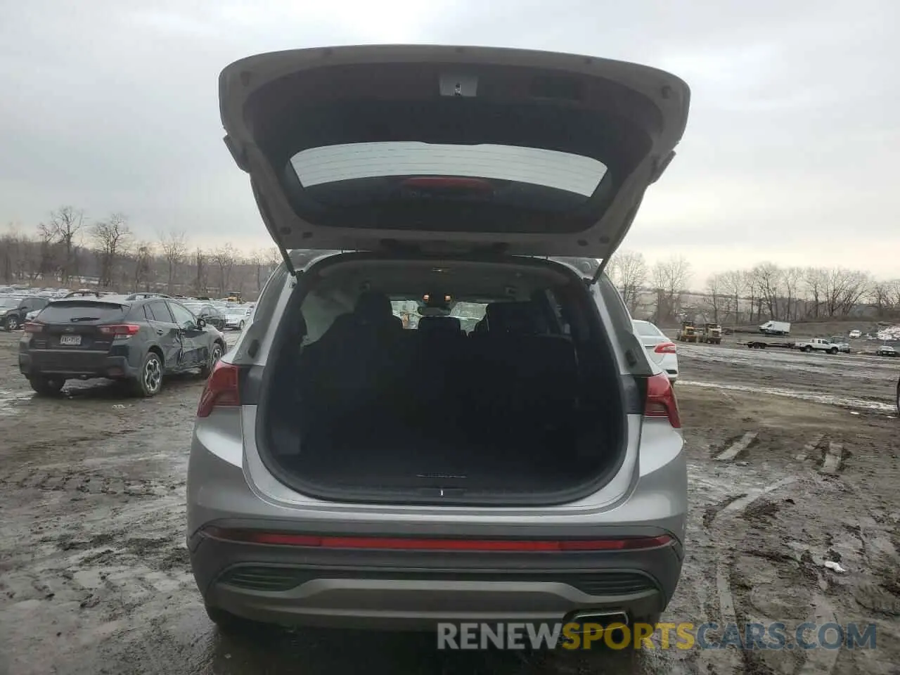 6 Photograph of a damaged car 5NMS1DAJ2PH626941 HYUNDAI SANTA FE 2023