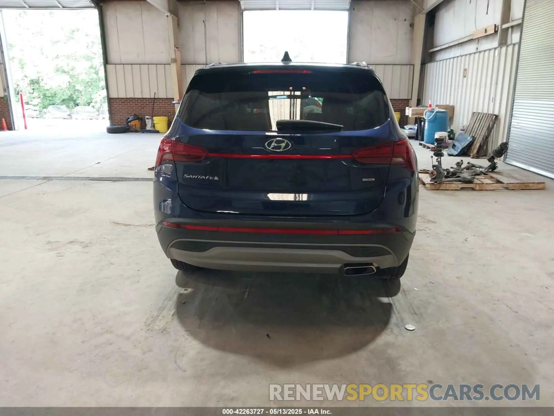 16 Photograph of a damaged car 5NMS1DAJ3PH592136 HYUNDAI SANTA FE 2023