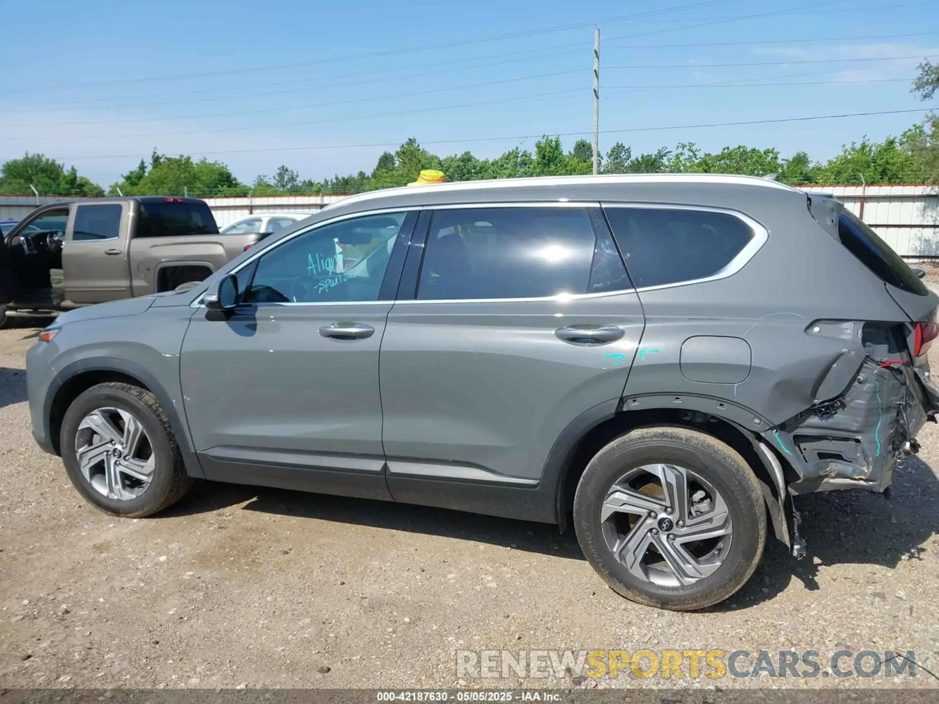 15 Photograph of a damaged car 5NMS24AJ0PH494193 HYUNDAI SANTA FE 2023