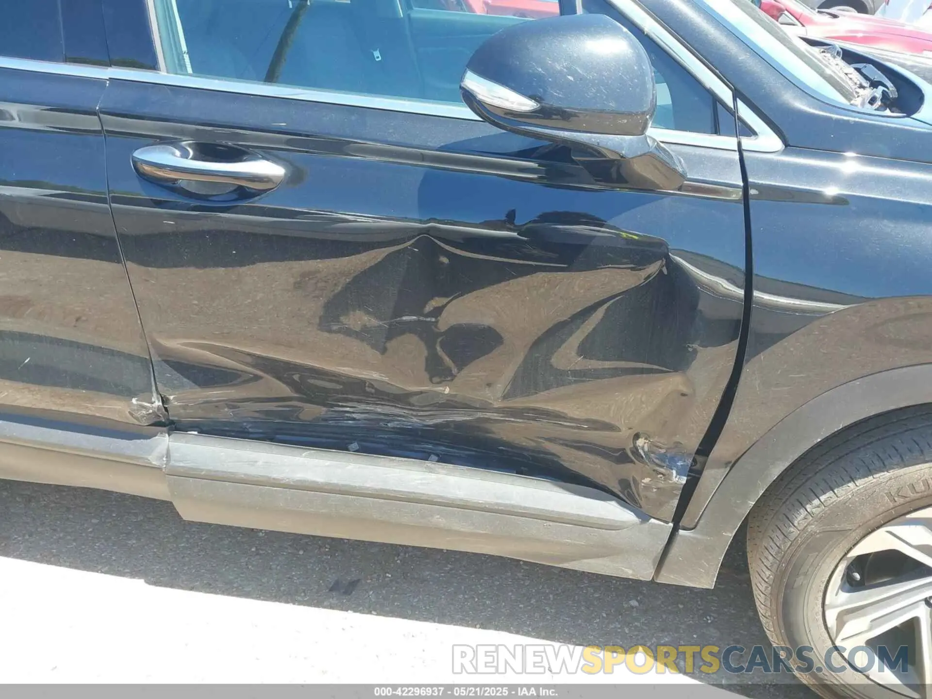 6 Photograph of a damaged car 5NMS24AJ1PH596120 HYUNDAI SANTA FE 2023