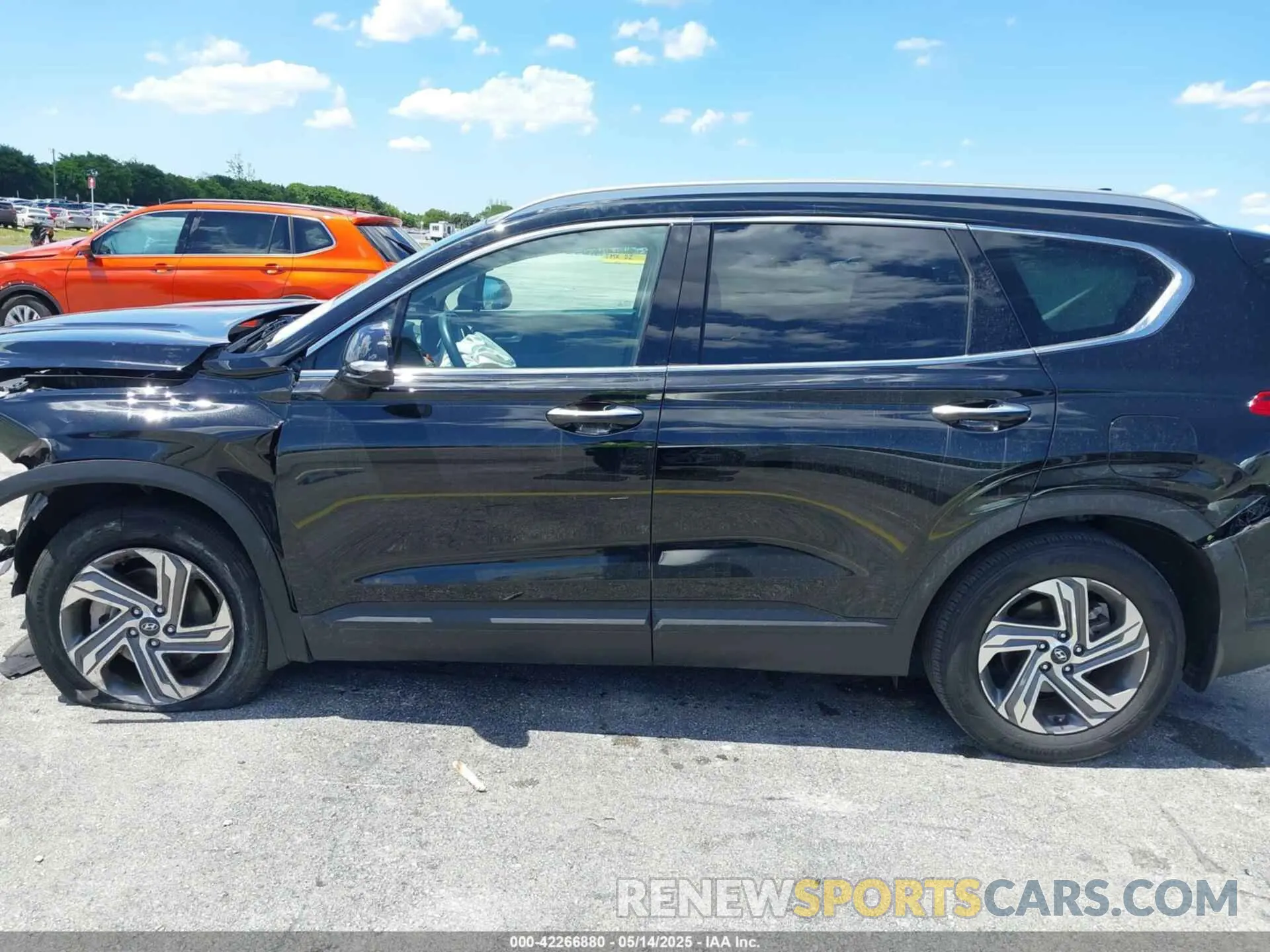 15 Photograph of a damaged car 5NMS24AJ1PH653853 HYUNDAI SANTA FE 2023