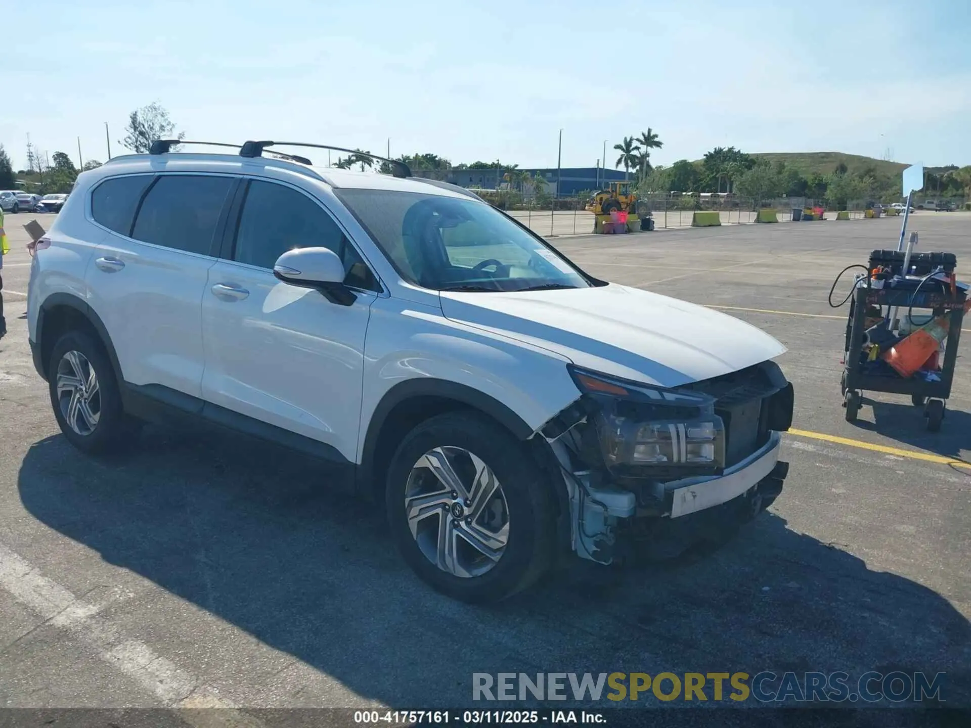1 Фотография поврежденного автомобиля 5NMS24AJ4PH485626 HYUNDAI SANTA FE 2023