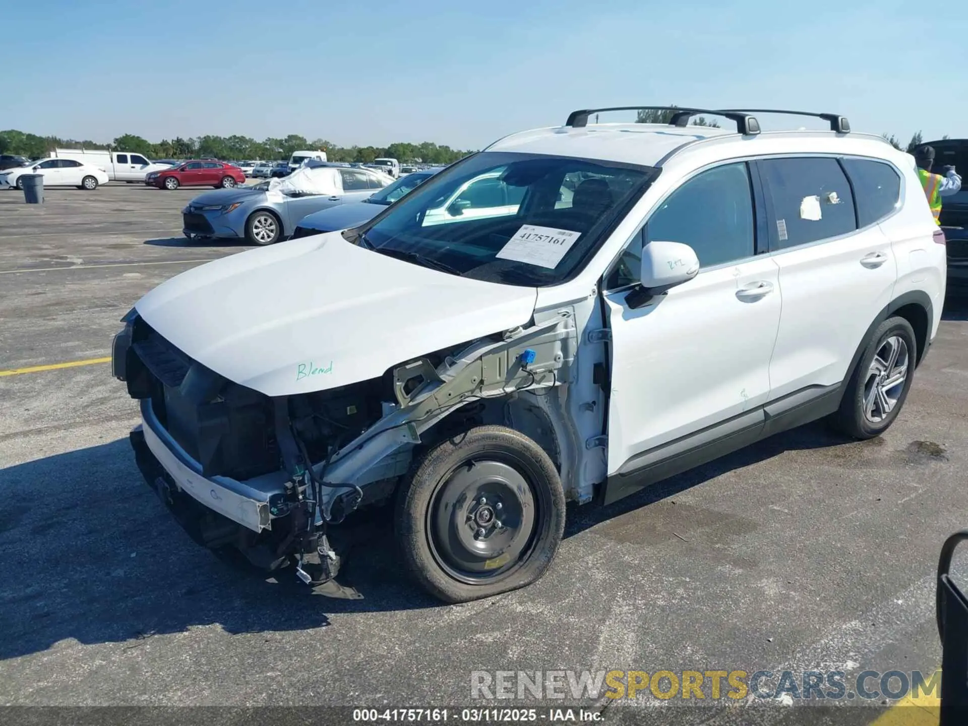 2 Фотография поврежденного автомобиля 5NMS24AJ4PH485626 HYUNDAI SANTA FE 2023
