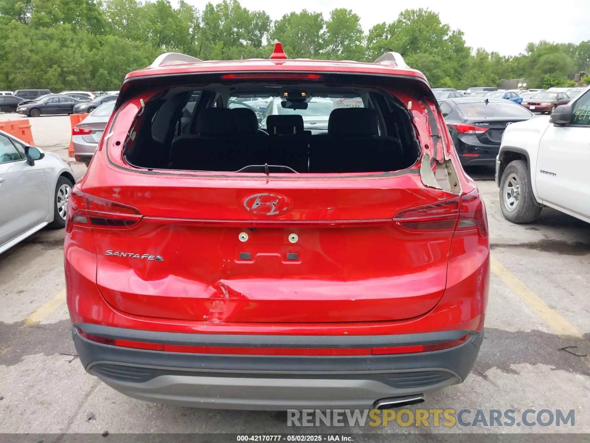 17 Photograph of a damaged car 5NMS24AJ4PH539023 HYUNDAI SANTA FE 2023