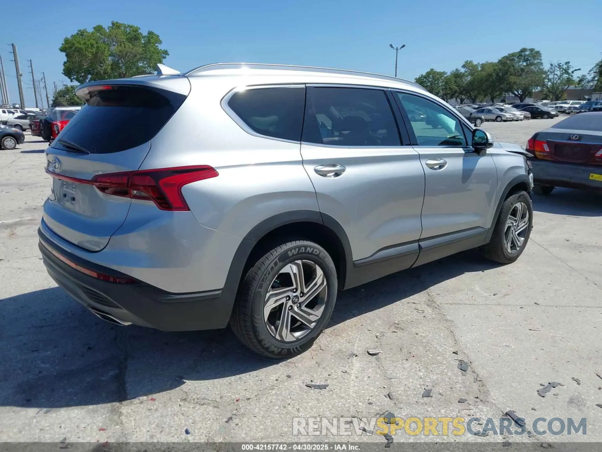 4 Photograph of a damaged car 5NMS24AJ4PH545629 HYUNDAI SANTA FE 2023