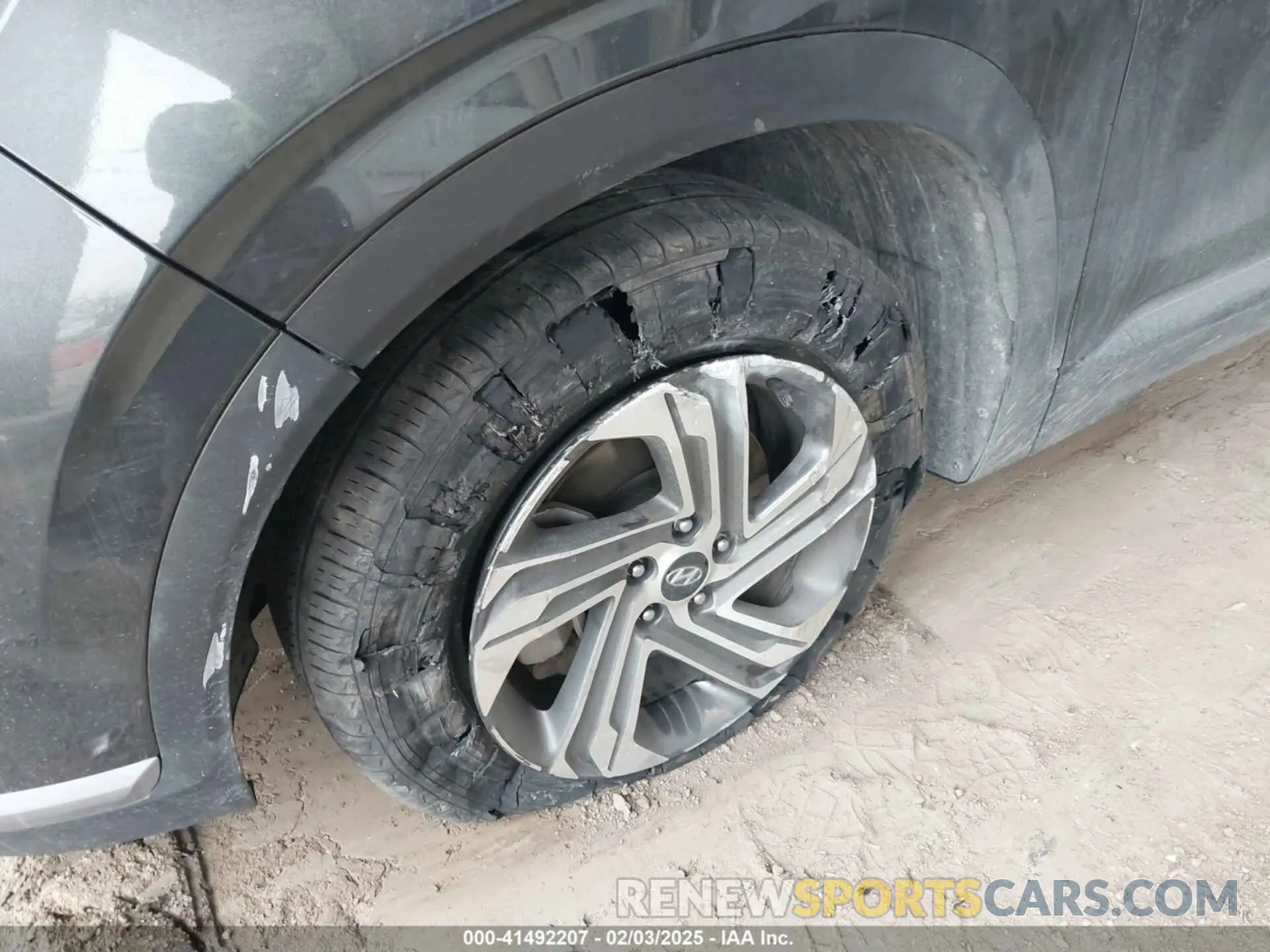 20 Фотография поврежденного автомобиля 5NMS24AJ7PH564076 HYUNDAI SANTA FE 2023