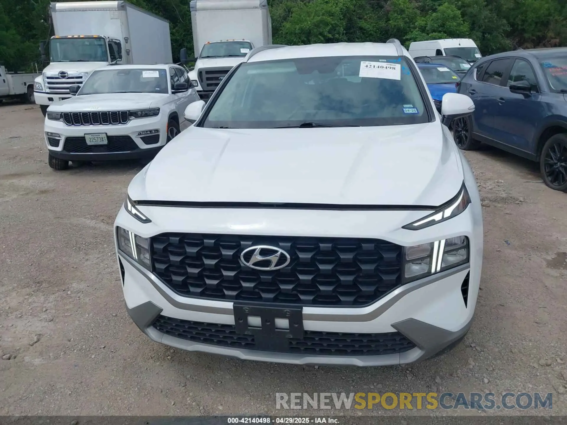 12 Photograph of a damaged car 5NMS24AJ8PH567746 HYUNDAI SANTA FE 2023