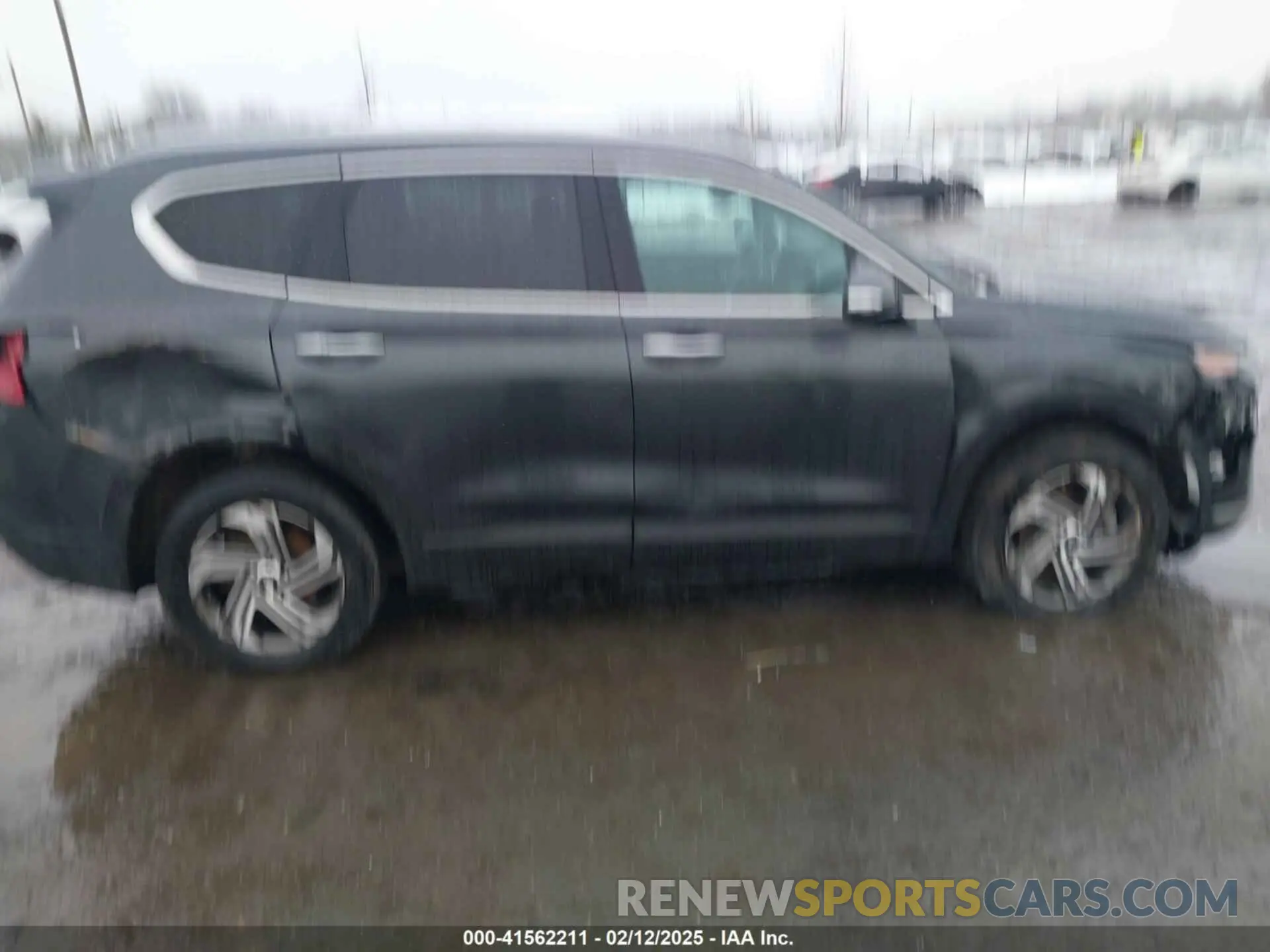13 Photograph of a damaged car 5NMS24AJ9PH545870 HYUNDAI SANTA FE 2023