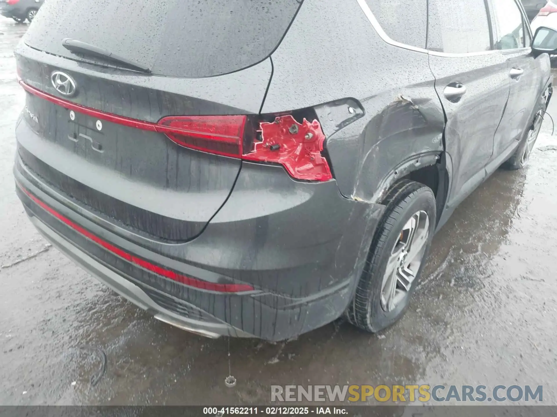 6 Photograph of a damaged car 5NMS24AJ9PH545870 HYUNDAI SANTA FE 2023