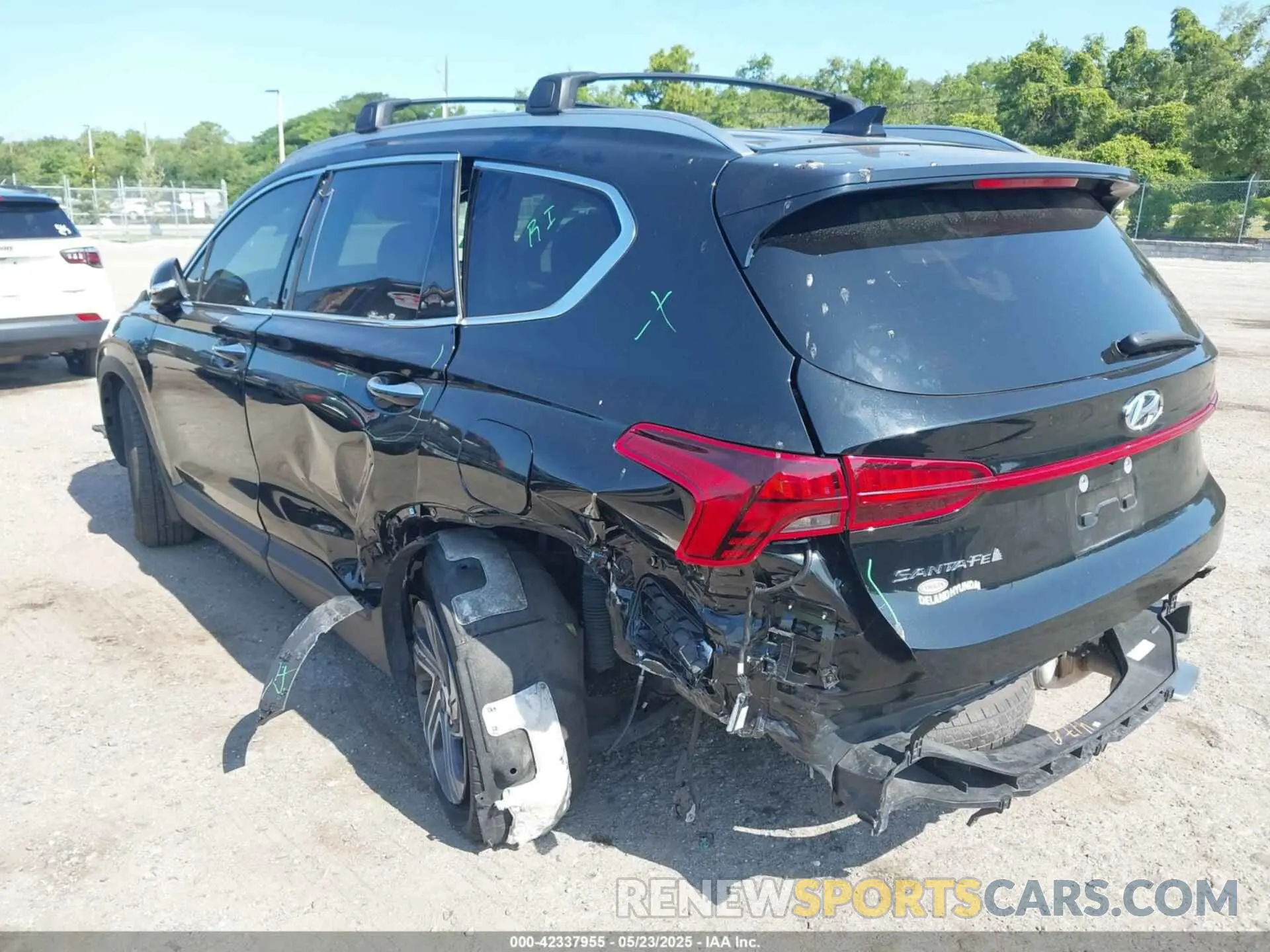 3 Фотография поврежденного автомобиля 5NMS24AJ9PH575659 HYUNDAI SANTA FE 2023