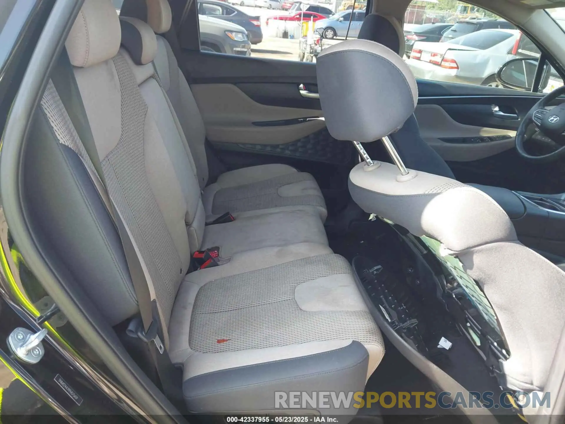 8 Фотография поврежденного автомобиля 5NMS24AJ9PH575659 HYUNDAI SANTA FE 2023