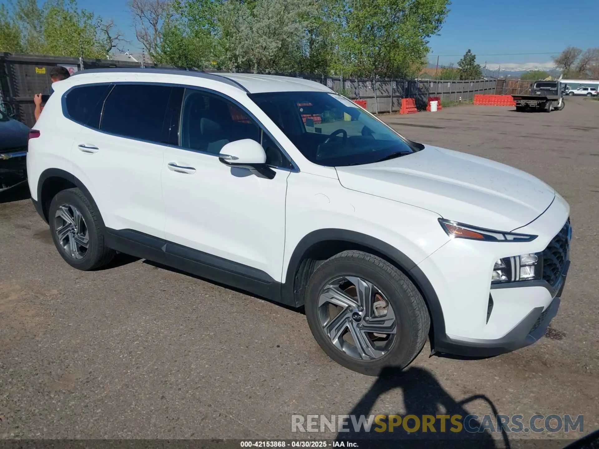 1 Фотография поврежденного автомобиля 5NMS24AJXPH562533 HYUNDAI SANTA FE 2023