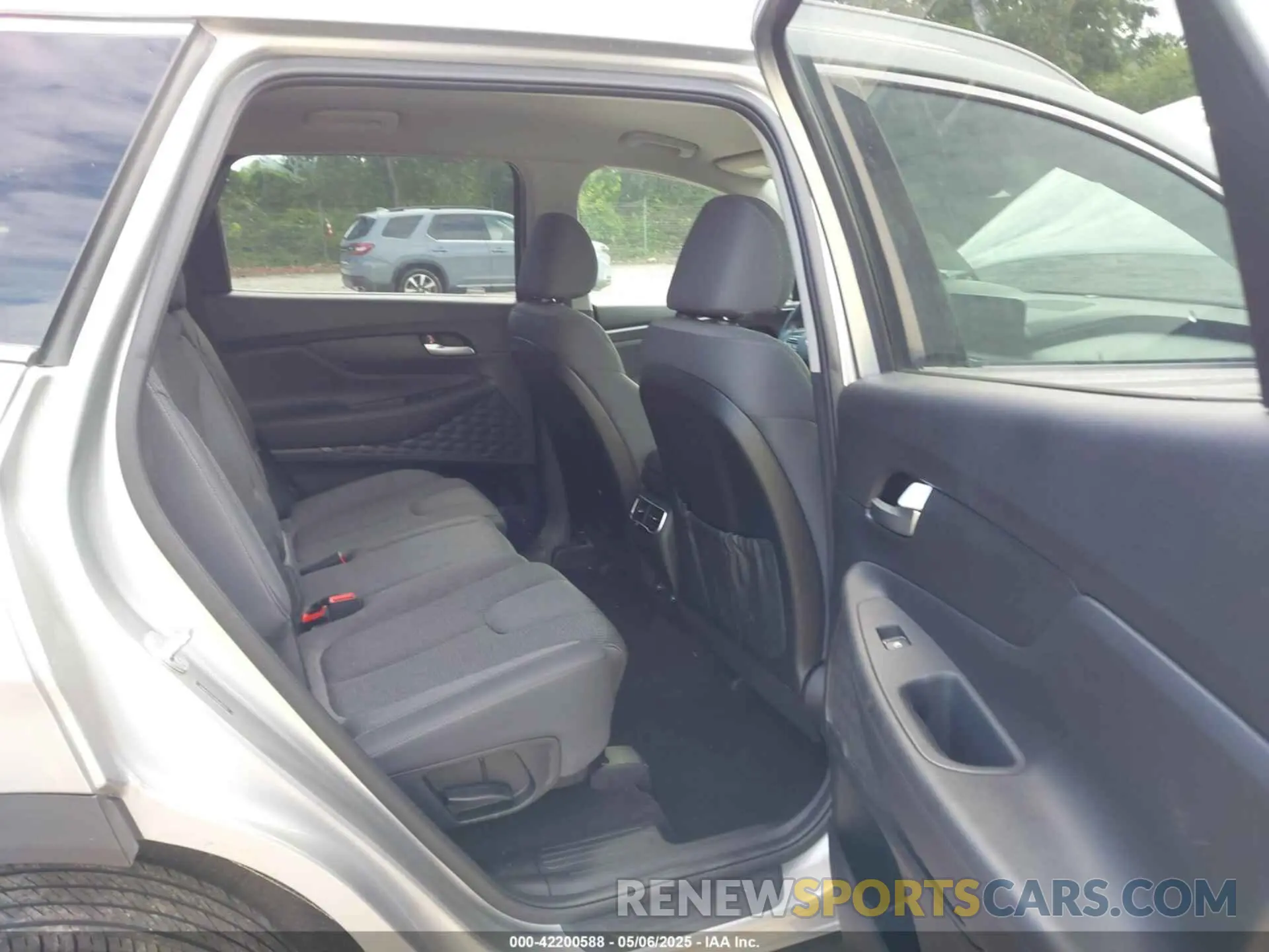 8 Фотография поврежденного автомобиля 5NMS2DAJ2PH643753 HYUNDAI SANTA FE 2023