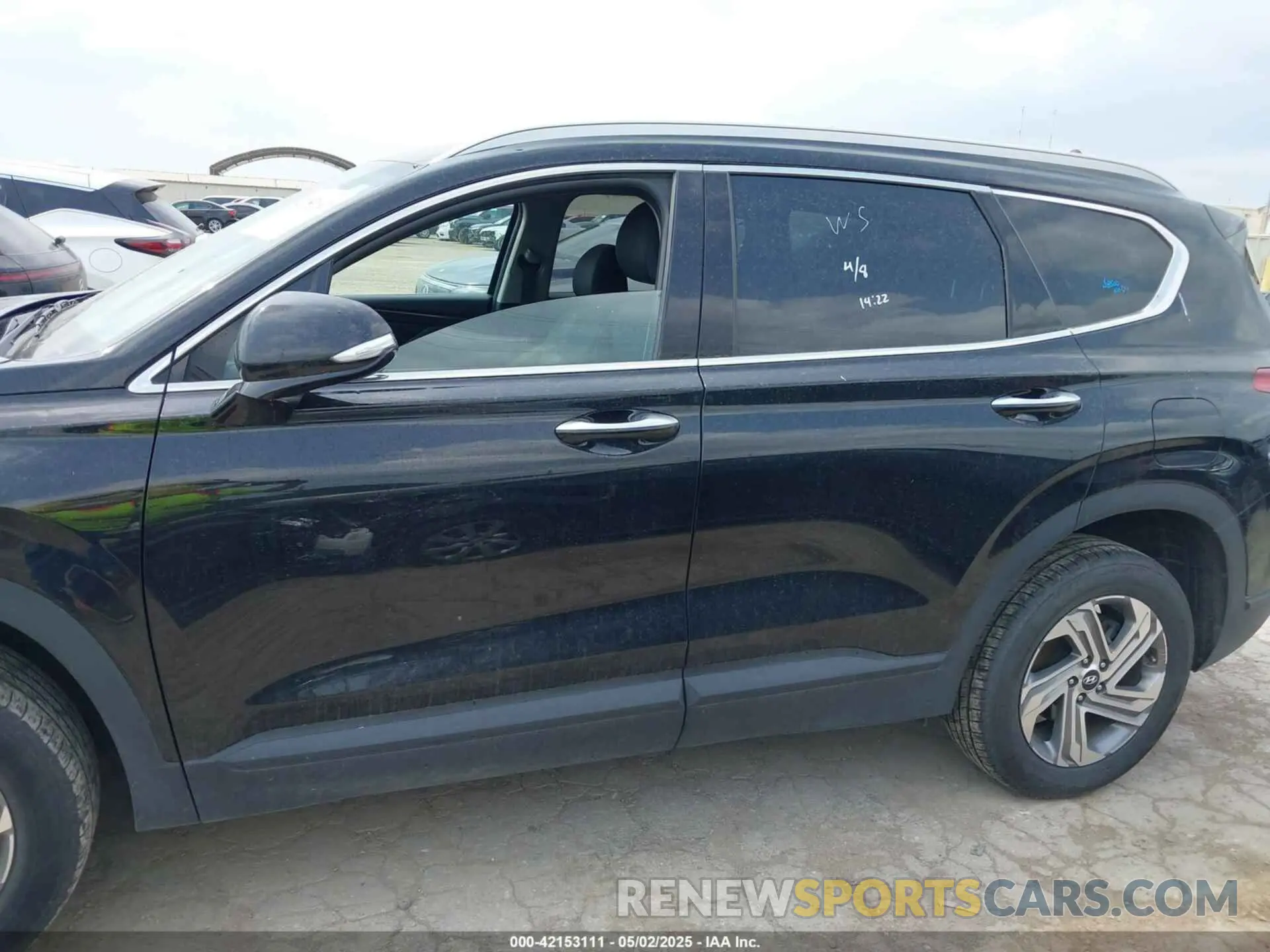 14 Photograph of a damaged car 5NMS2DAJ3PH539322 HYUNDAI SANTA FE 2023