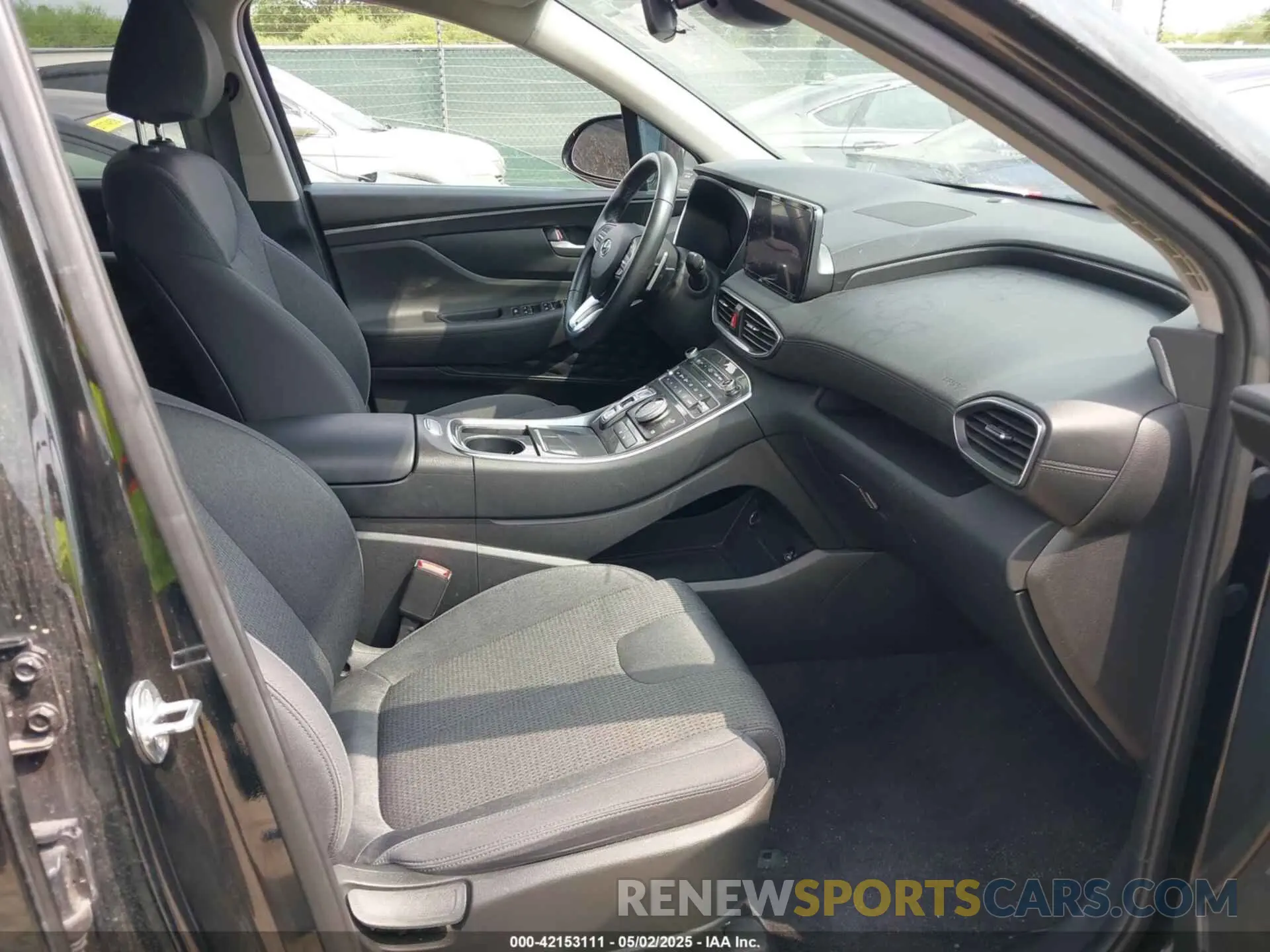 5 Photograph of a damaged car 5NMS2DAJ3PH539322 HYUNDAI SANTA FE 2023