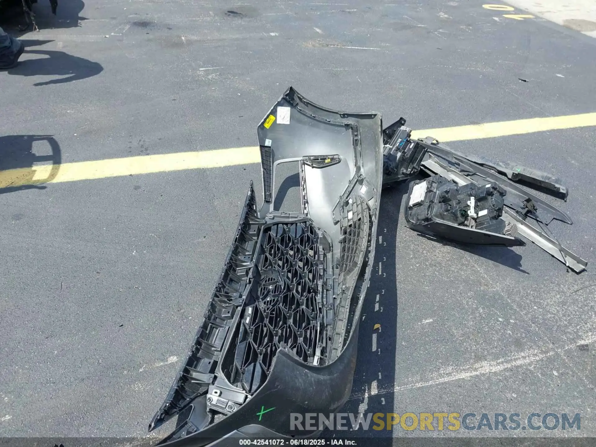 12 Photograph of a damaged car 5NMS2DAJ3PH585832 HYUNDAI SANTA FE 2023