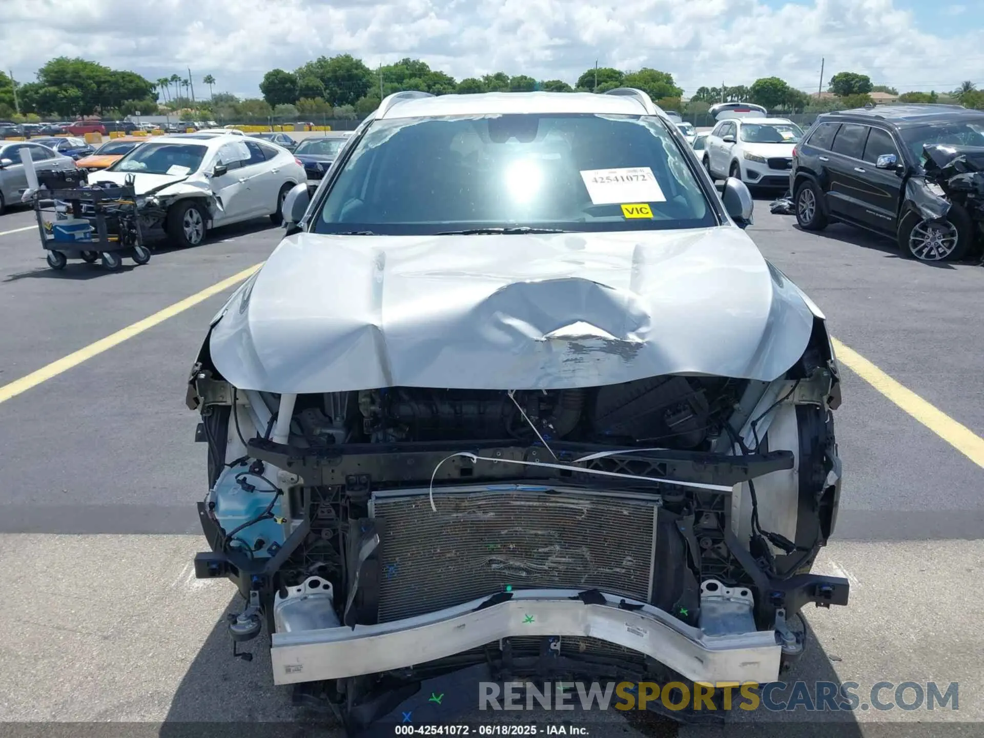 6 Photograph of a damaged car 5NMS2DAJ3PH585832 HYUNDAI SANTA FE 2023