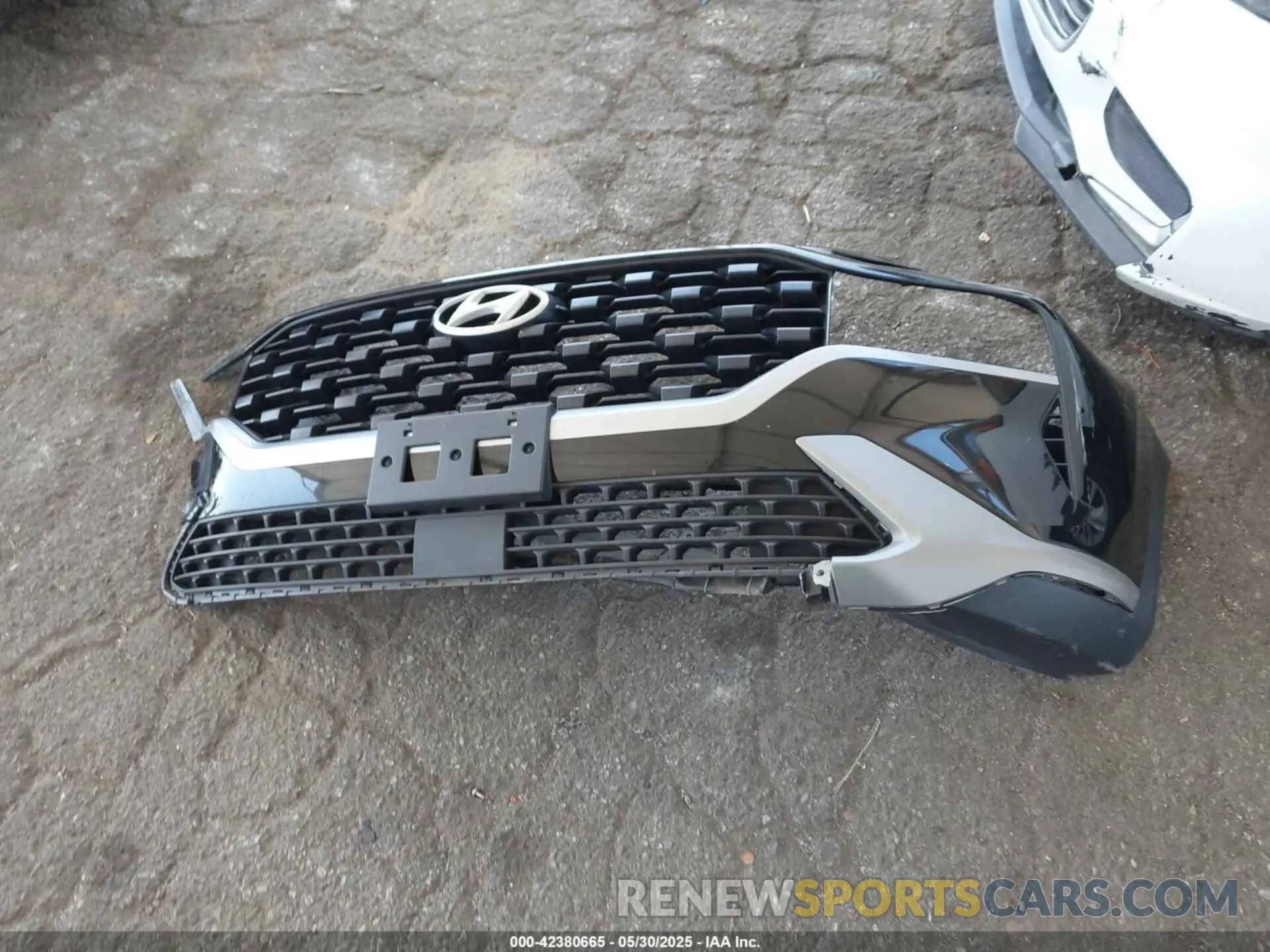 12 Photograph of a damaged car 5NMS2DAJ5PH487370 HYUNDAI SANTA FE 2023