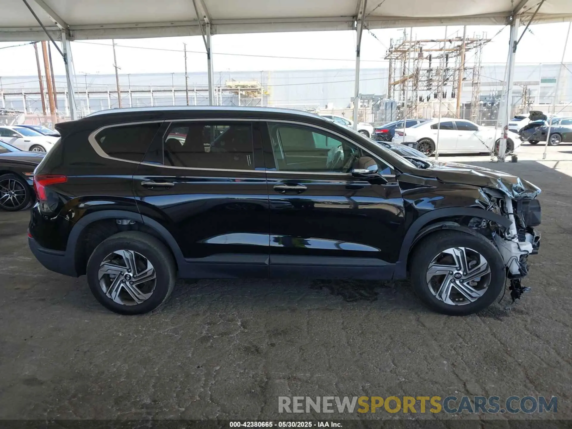 14 Photograph of a damaged car 5NMS2DAJ5PH487370 HYUNDAI SANTA FE 2023
