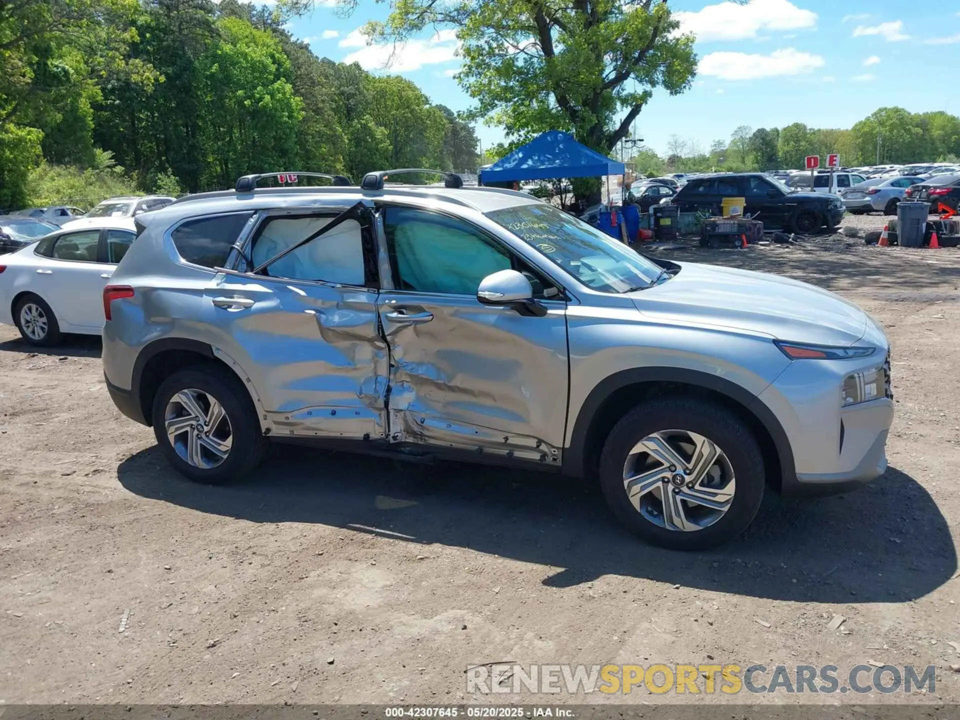 13 Photograph of a damaged car 5NMS2DAJ6PH540075 HYUNDAI SANTA FE 2023