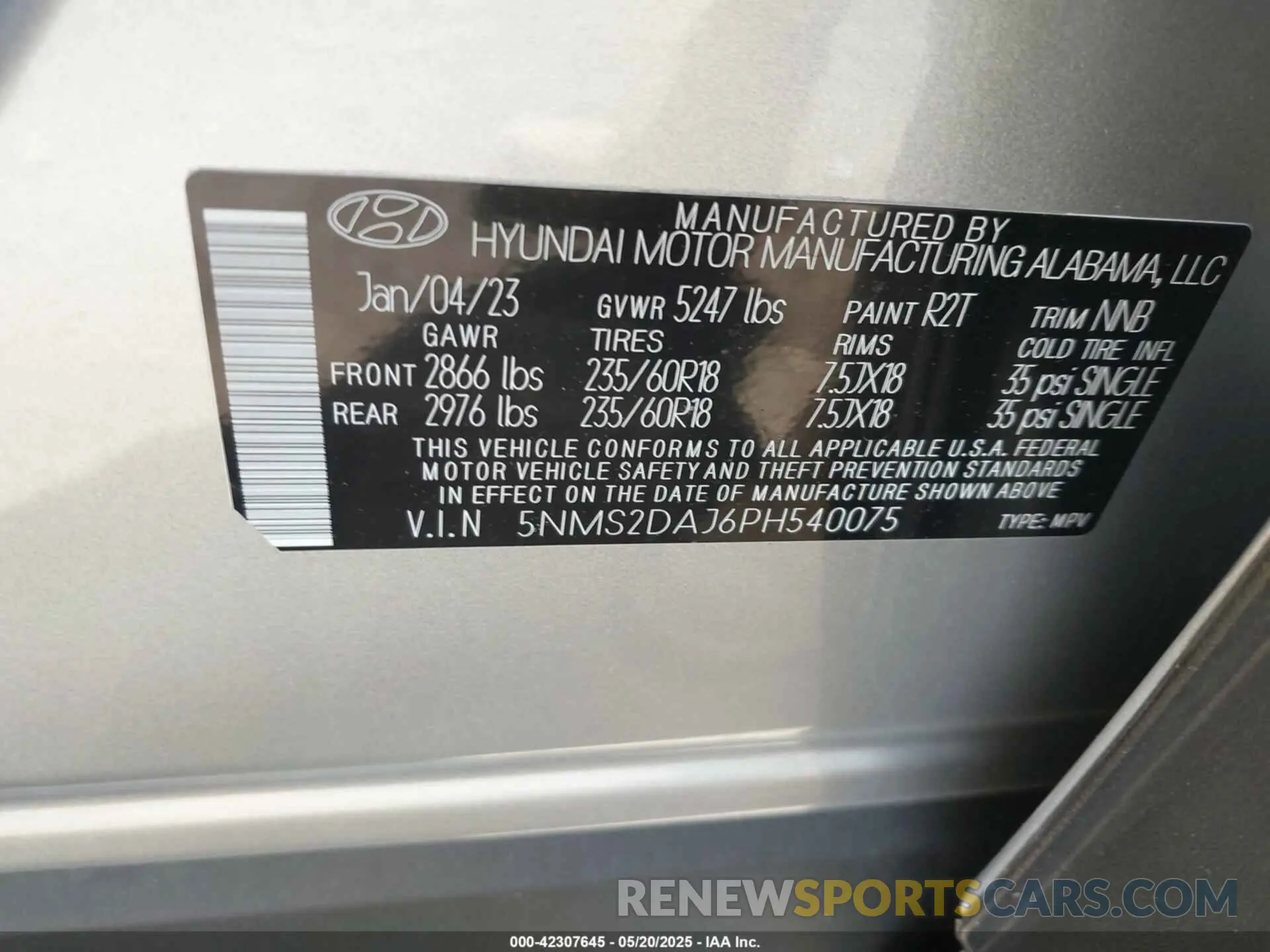 9 Photograph of a damaged car 5NMS2DAJ6PH540075 HYUNDAI SANTA FE 2023