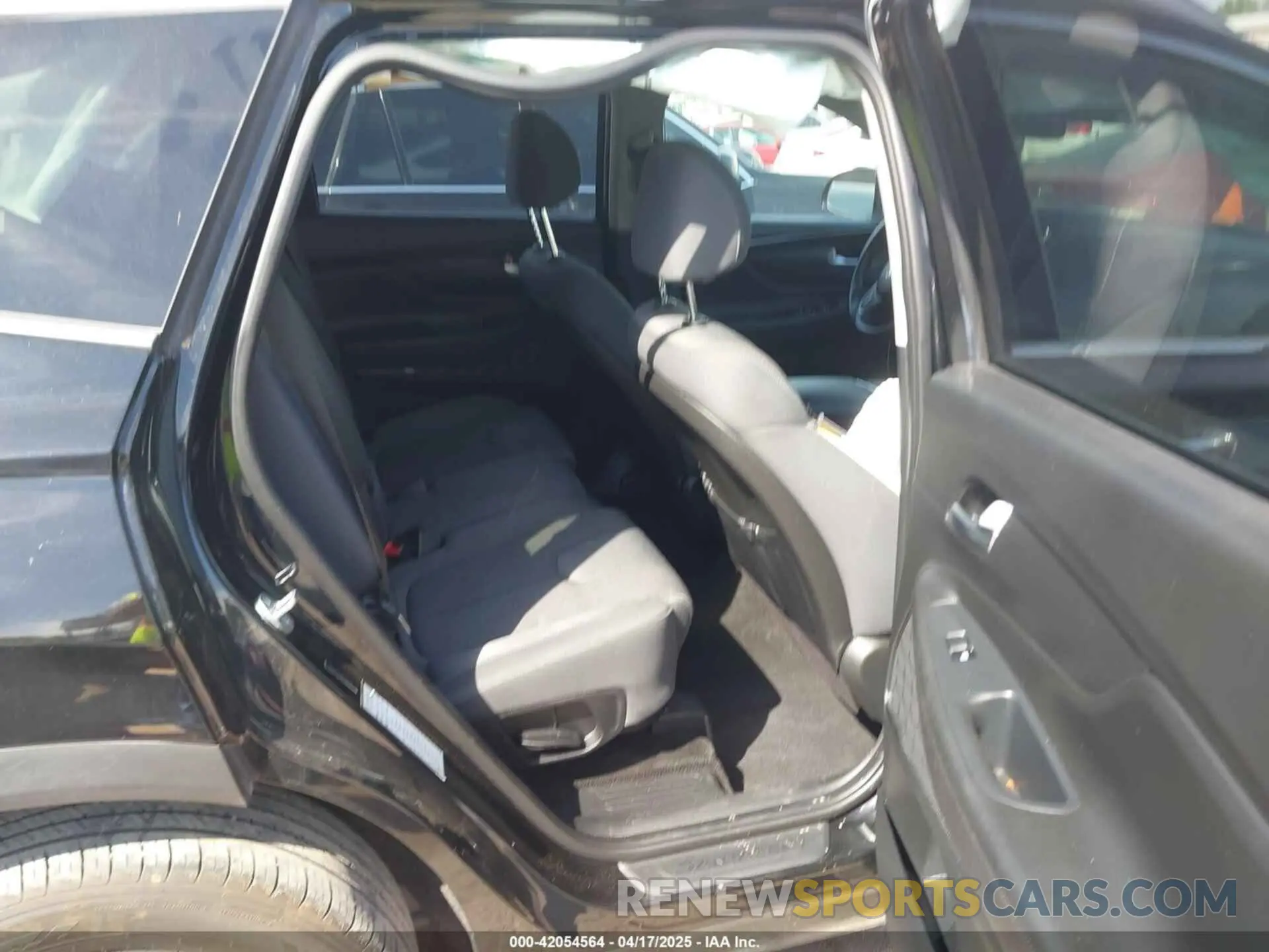 8 Фотография поврежденного автомобиля 5NMS2DAJ8PH609655 HYUNDAI SANTA FE 2023