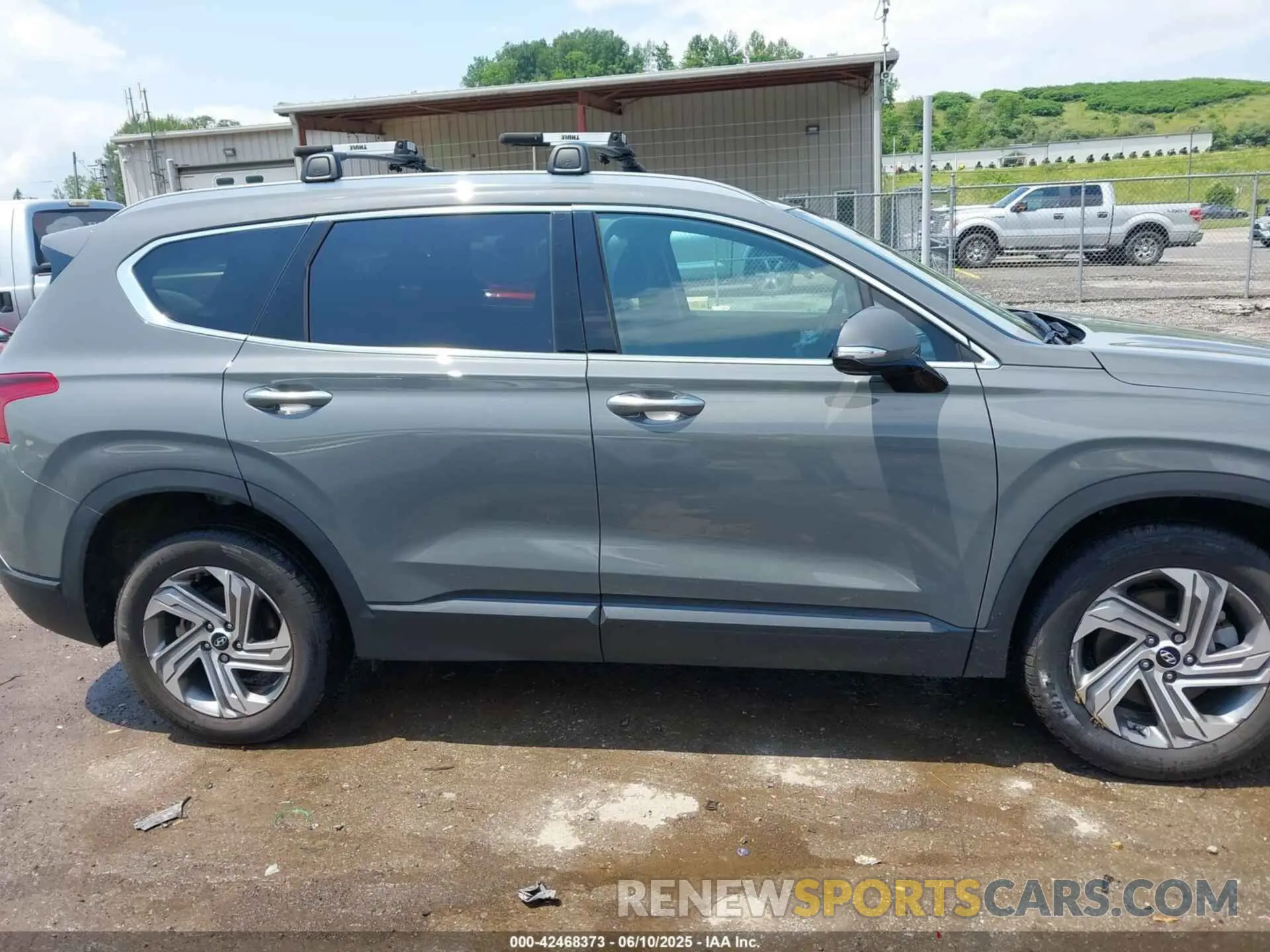 13 Photograph of a damaged car 5NMS2DAJXPH484951 HYUNDAI SANTA FE 2023
