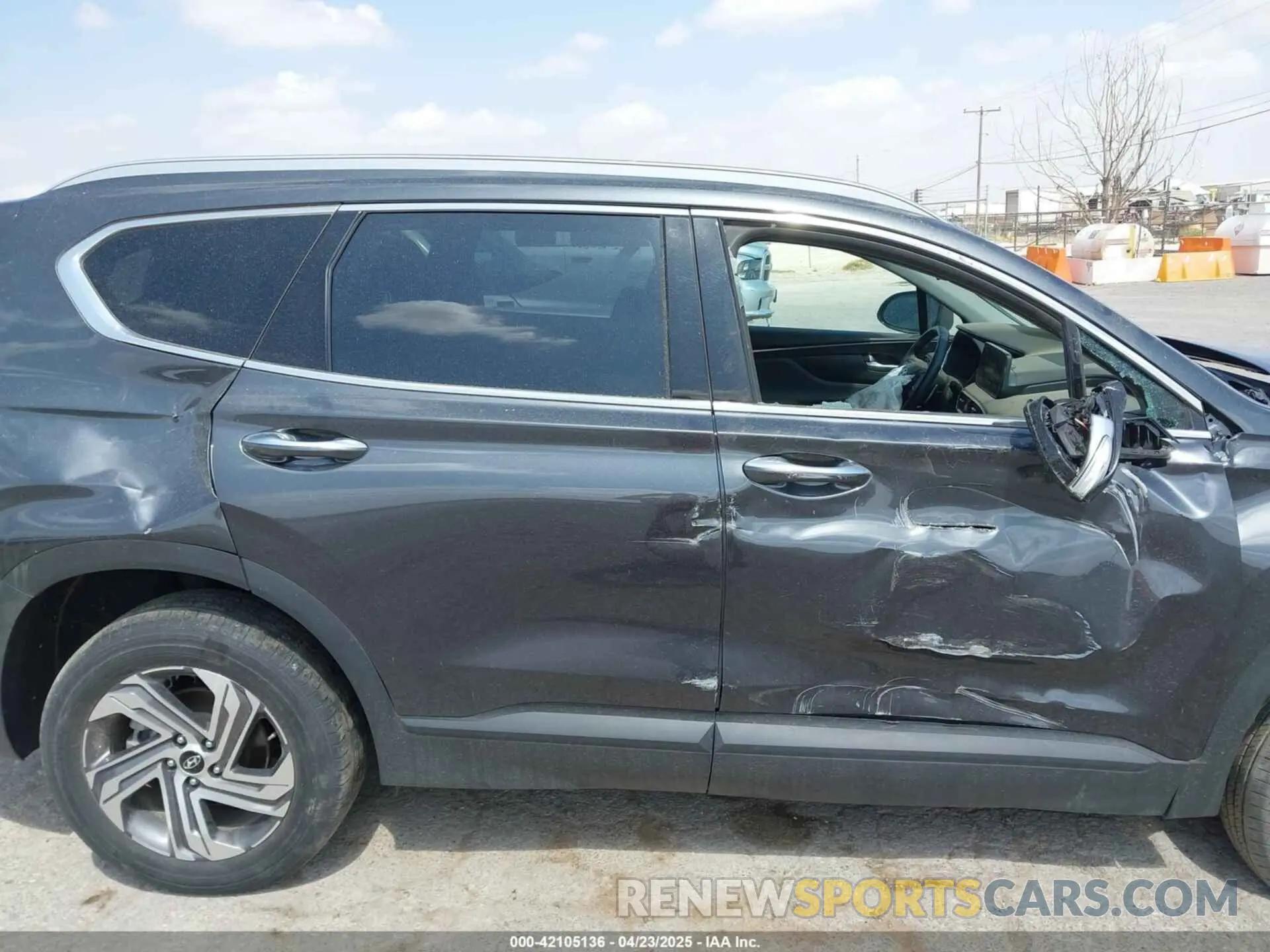 13 Photograph of a damaged car 5NMS2DAJXPH599663 HYUNDAI SANTA FE 2023