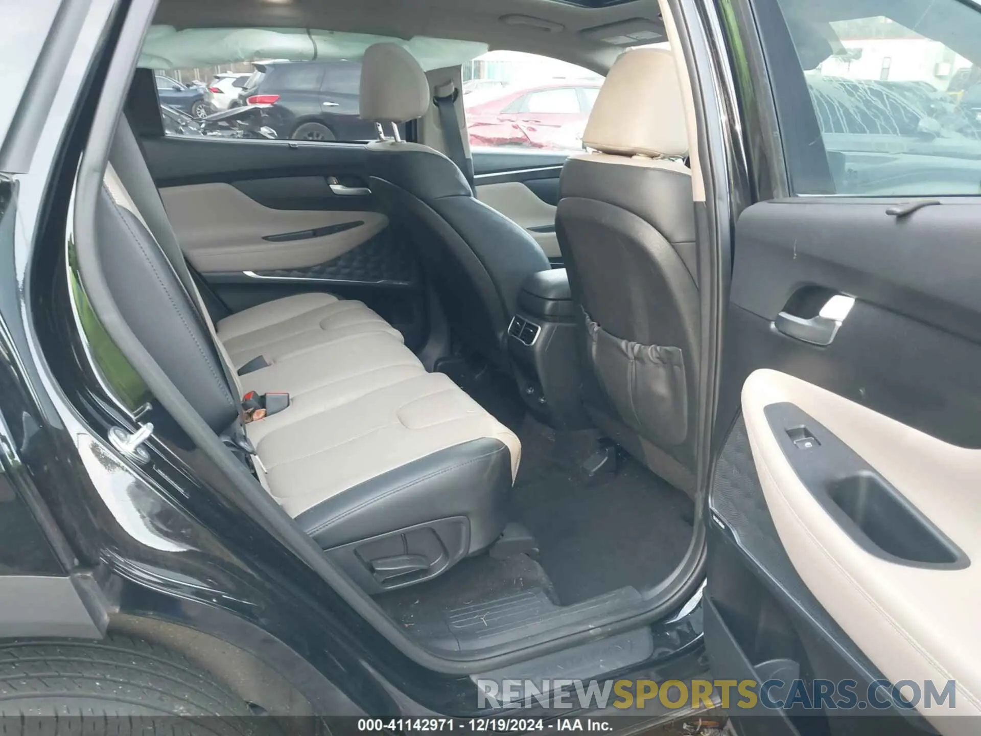8 Photograph of a damaged car 5NMS3DAJ3PH504079 HYUNDAI SANTA FE 2023
