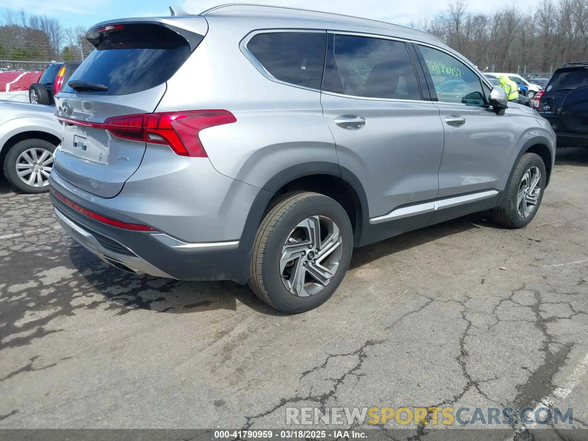 4 Photograph of a damaged car 5NMS3DAJ3PH604263 HYUNDAI SANTA FE 2023
