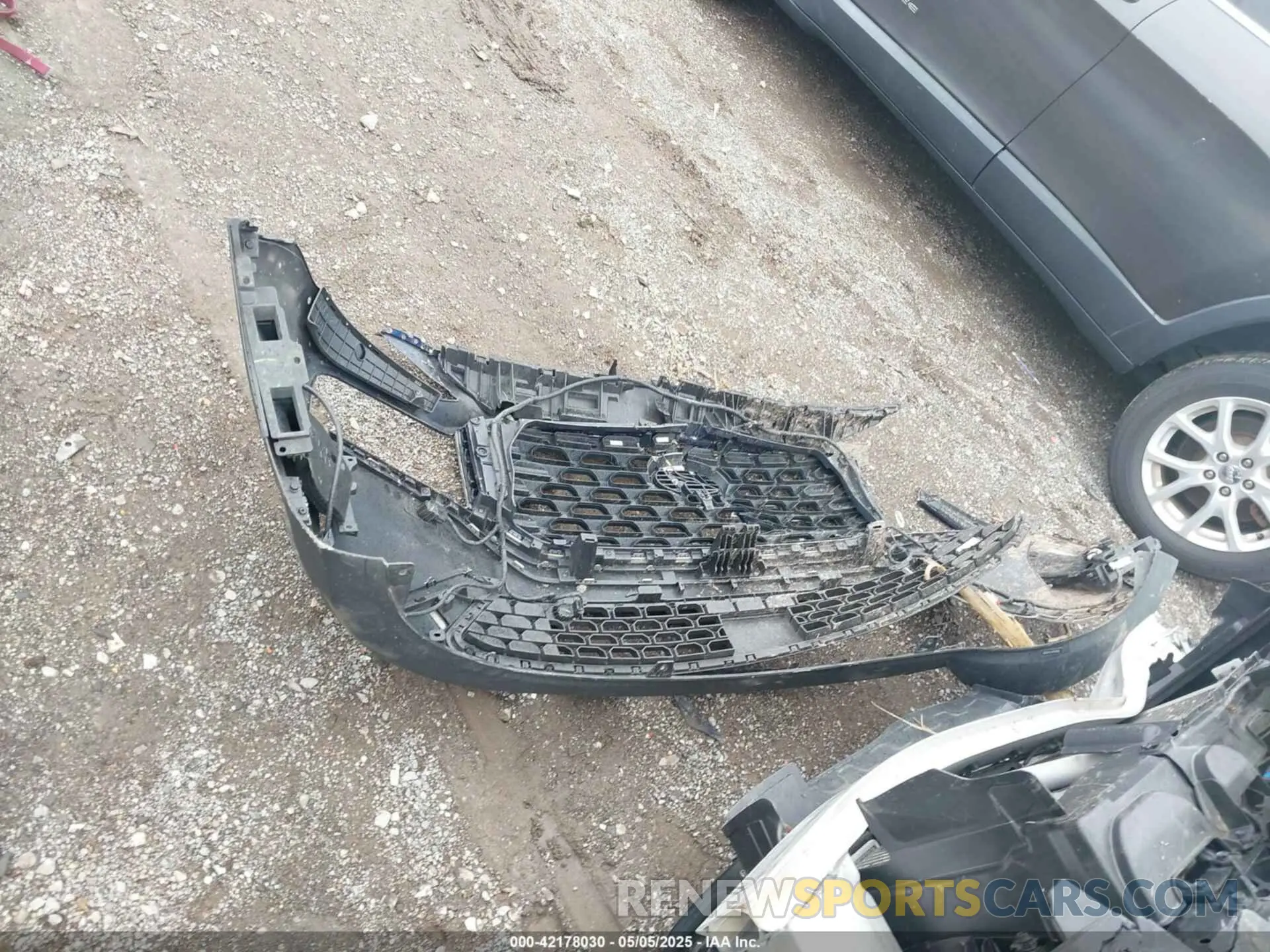 12 Photograph of a damaged car 5NMS44AL6PH594486 HYUNDAI SANTA FE 2023