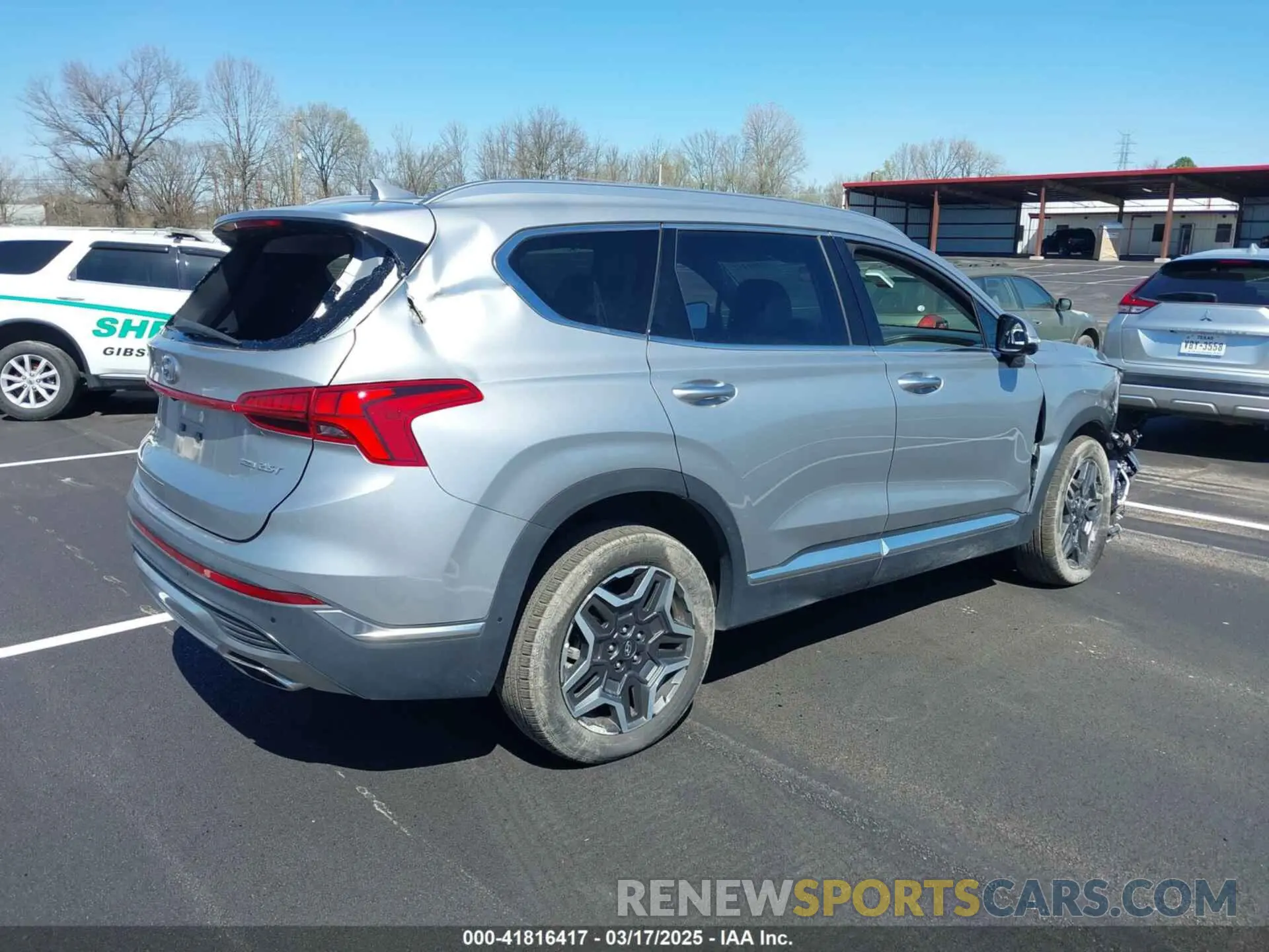 4 Photograph of a damaged car 5NMS4DAL0PH524627 HYUNDAI SANTA FE 2023