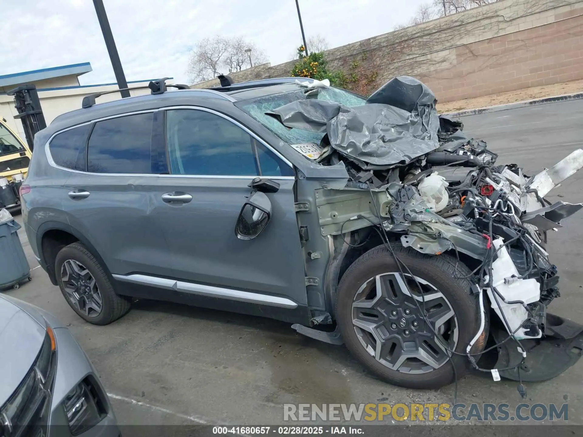 14 Photograph of a damaged car 5NMS4DAL6PH634677 HYUNDAI SANTA FE 2023