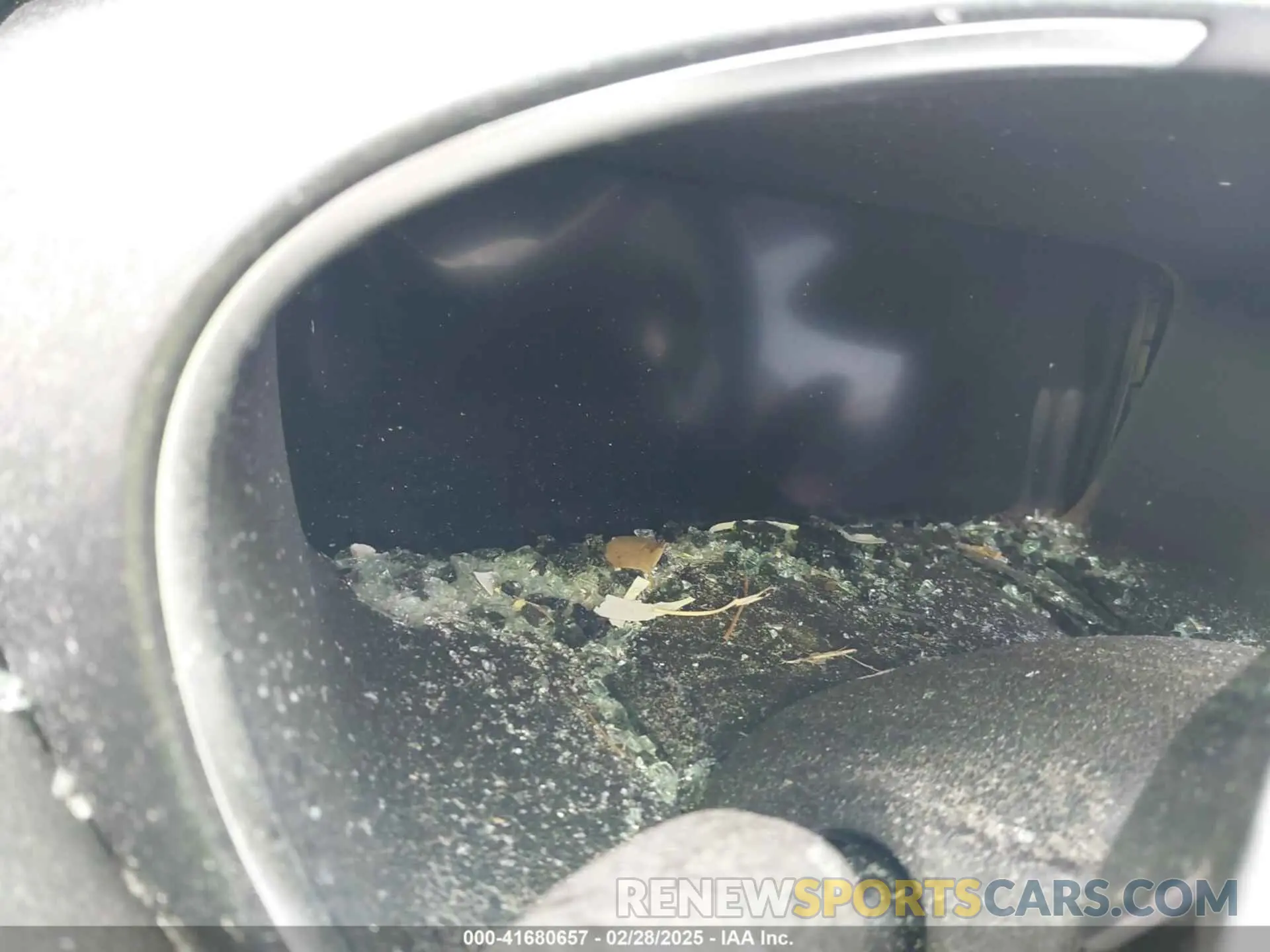 16 Photograph of a damaged car 5NMS4DAL6PH634677 HYUNDAI SANTA FE 2023