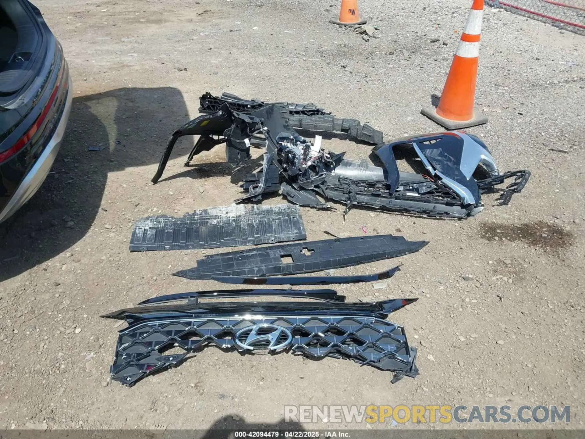 12 Photograph of a damaged car 5NMS54AL2PH607408 HYUNDAI SANTA FE 2023