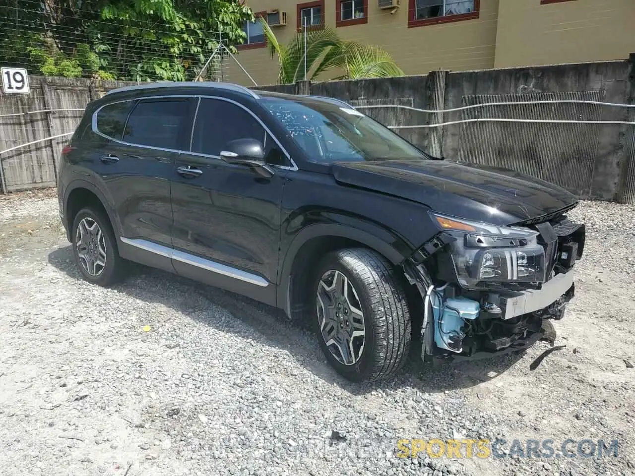4 Photograph of a damaged car 5NMS5DA11PH023967 HYUNDAI SANTA FE 2023