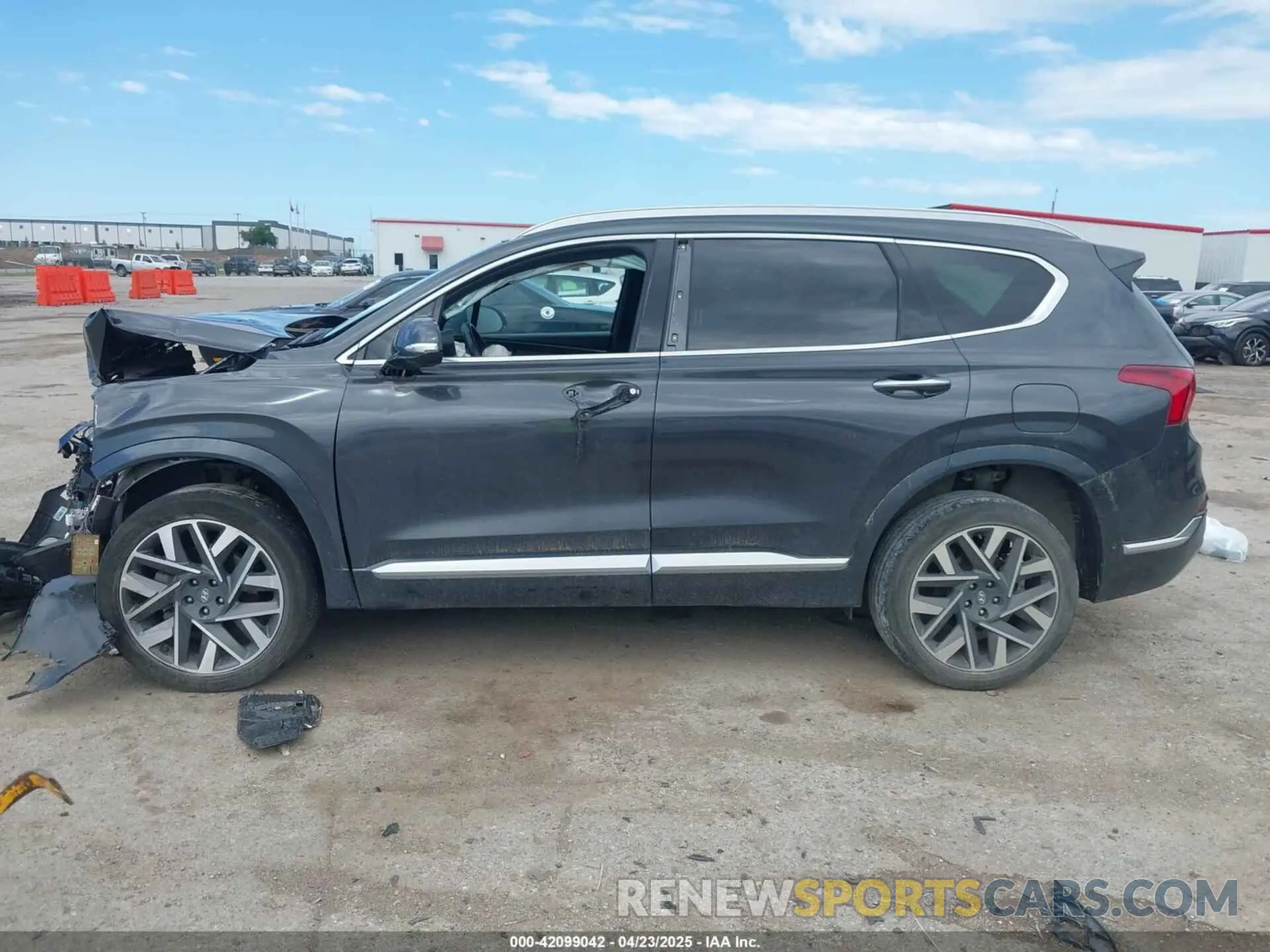 15 Photograph of a damaged car 5NMS5DAL1PH492249 HYUNDAI SANTA FE 2023