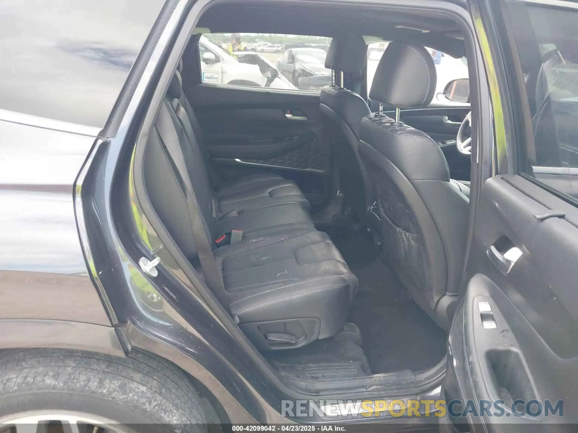 8 Photograph of a damaged car 5NMS5DAL1PH492249 HYUNDAI SANTA FE 2023